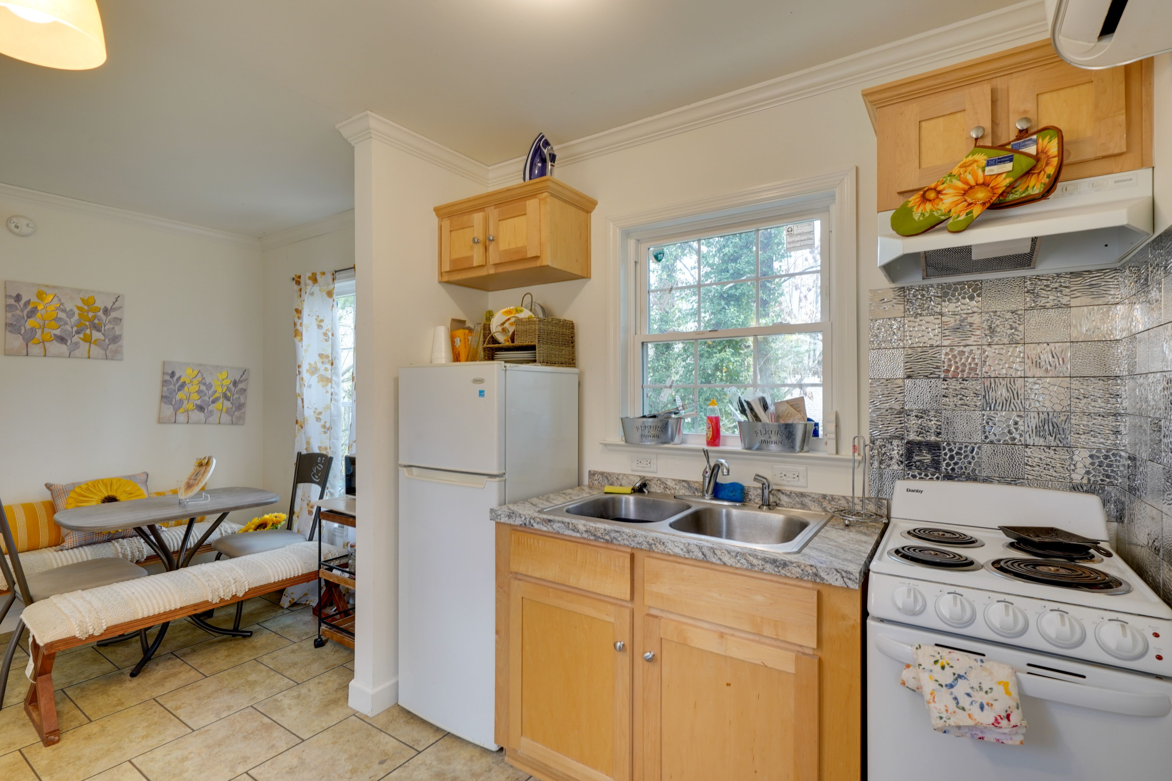 South Boston Vacation Rental | 1BR | 1BA | Steps Required | 350 Sq Ft