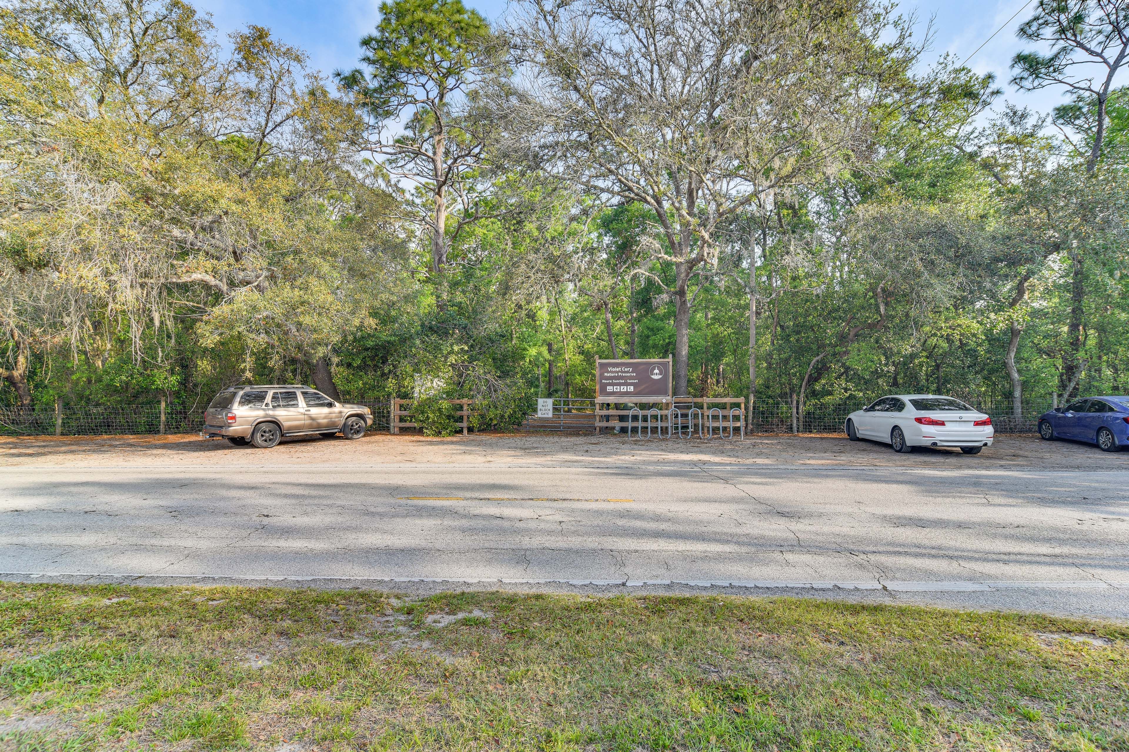 Walking Distance to Violet Cury Preserve
