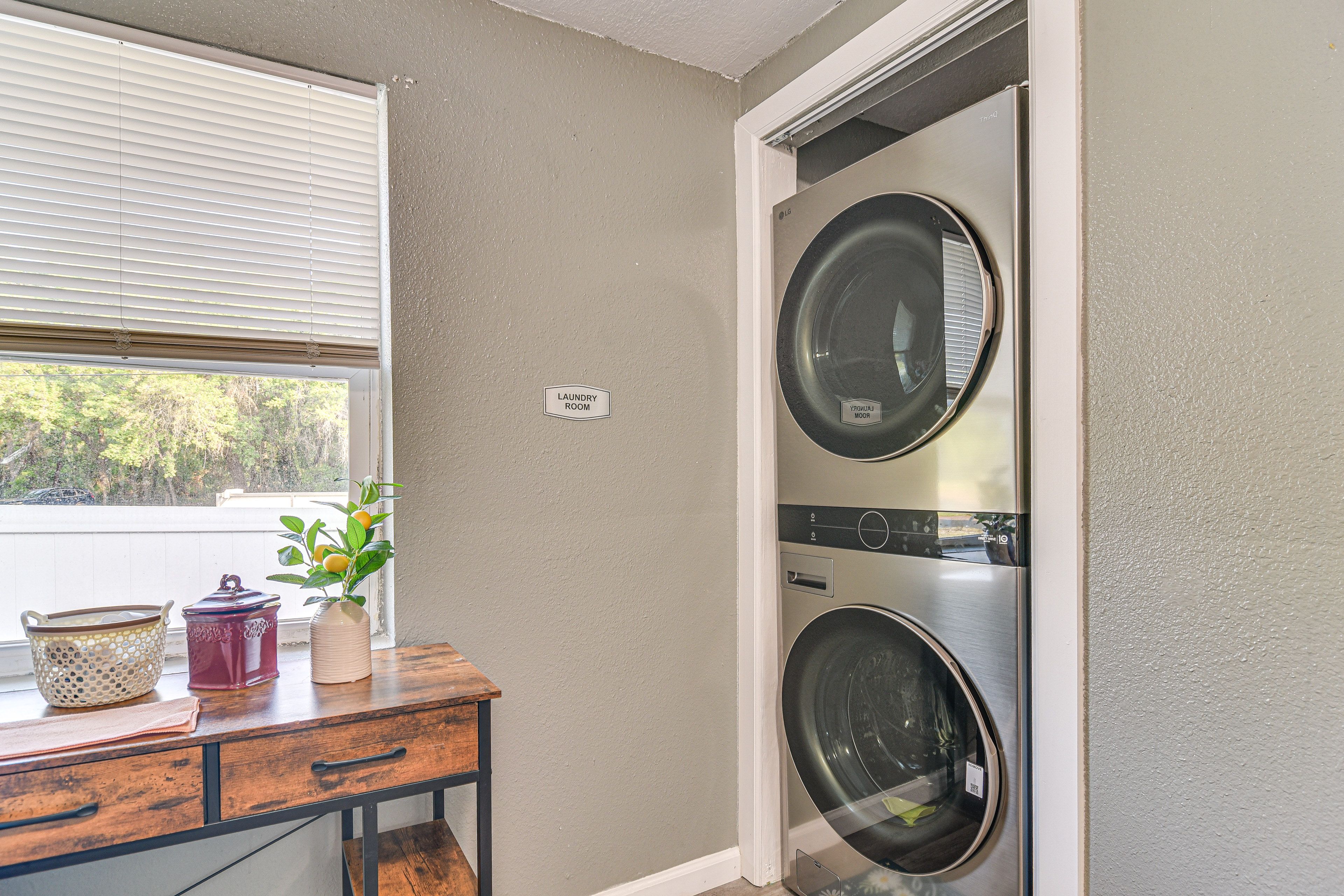 Washer & Dryer