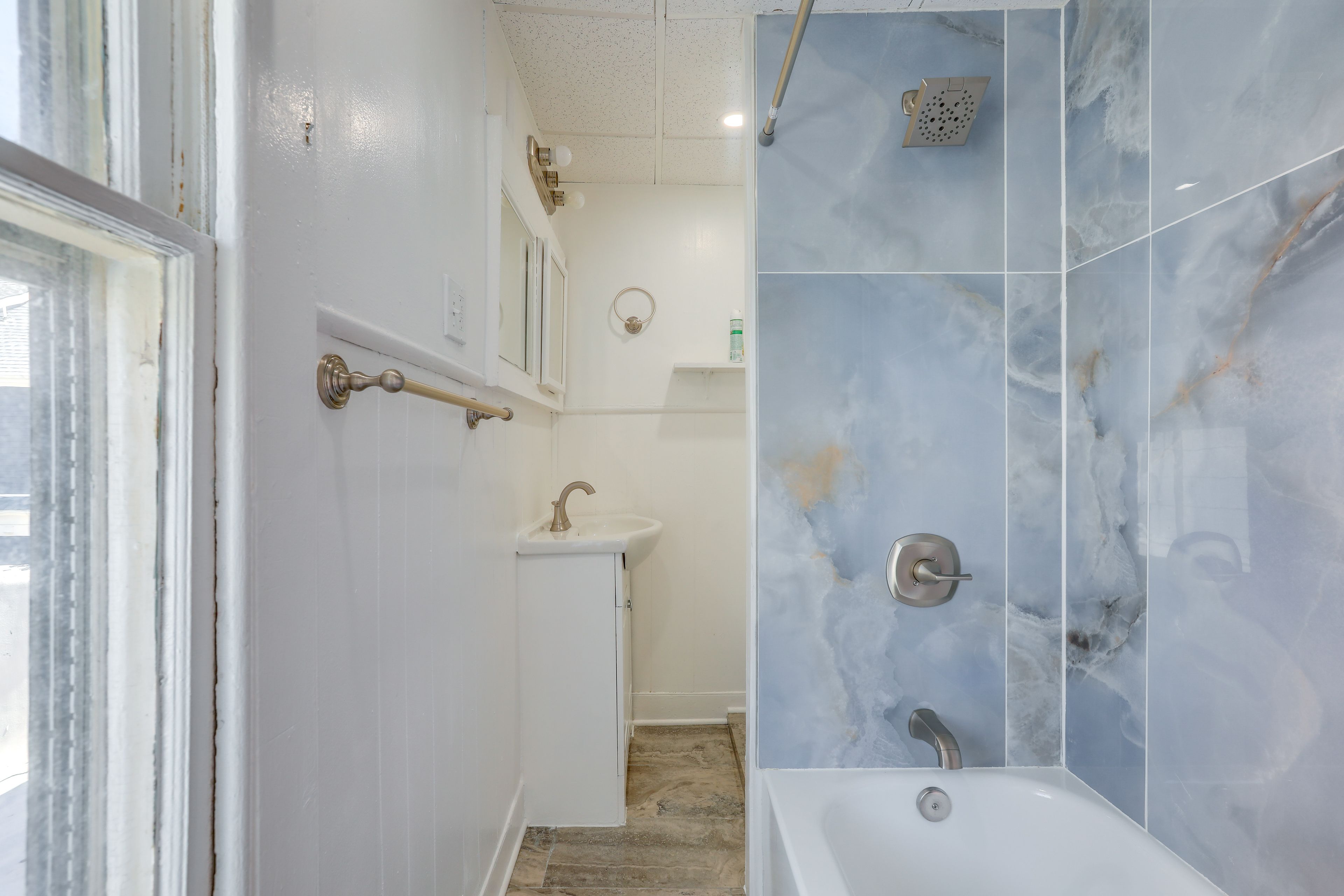Full Bath | Towels