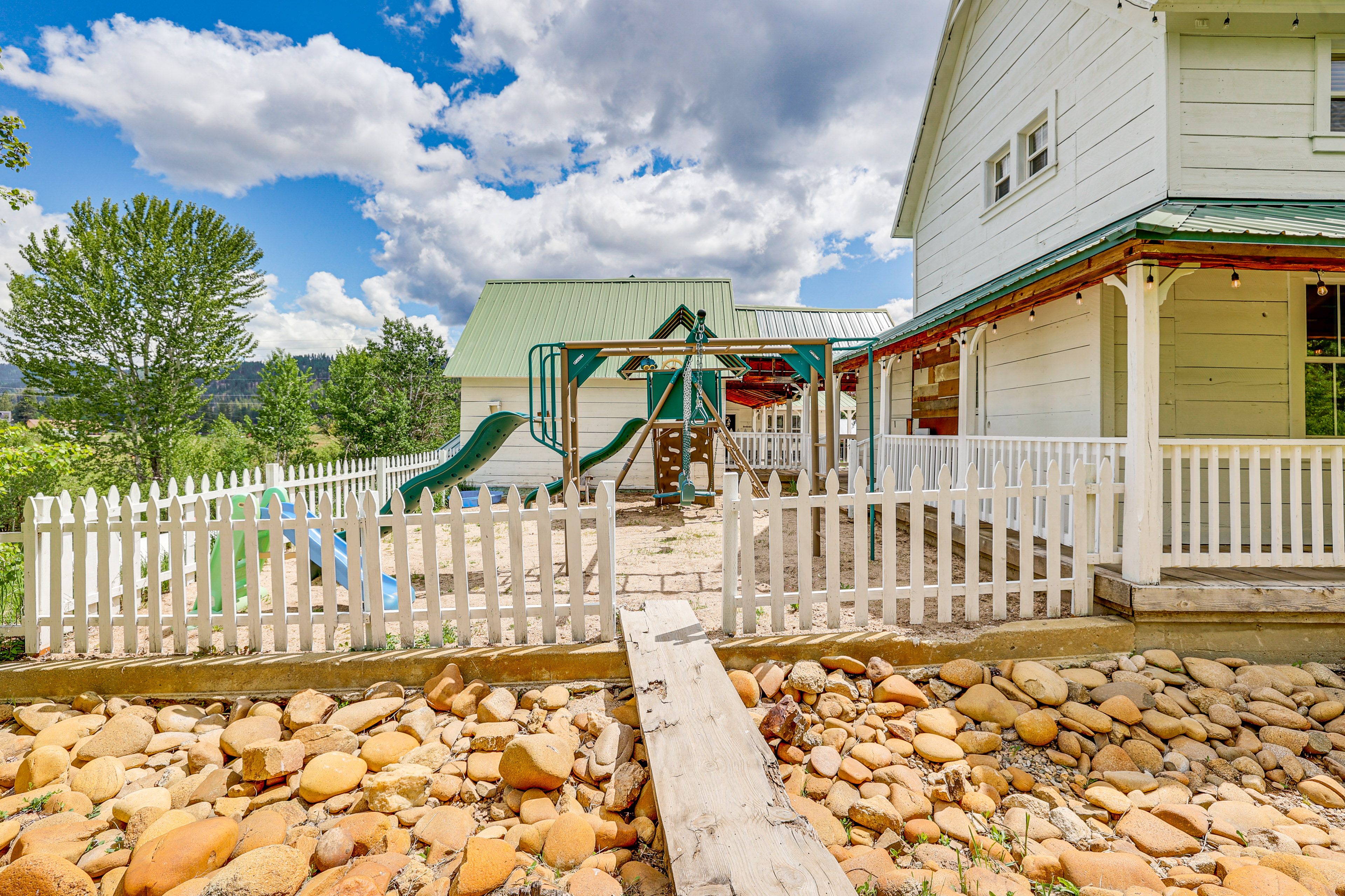 Side Yard | Kid's Playset