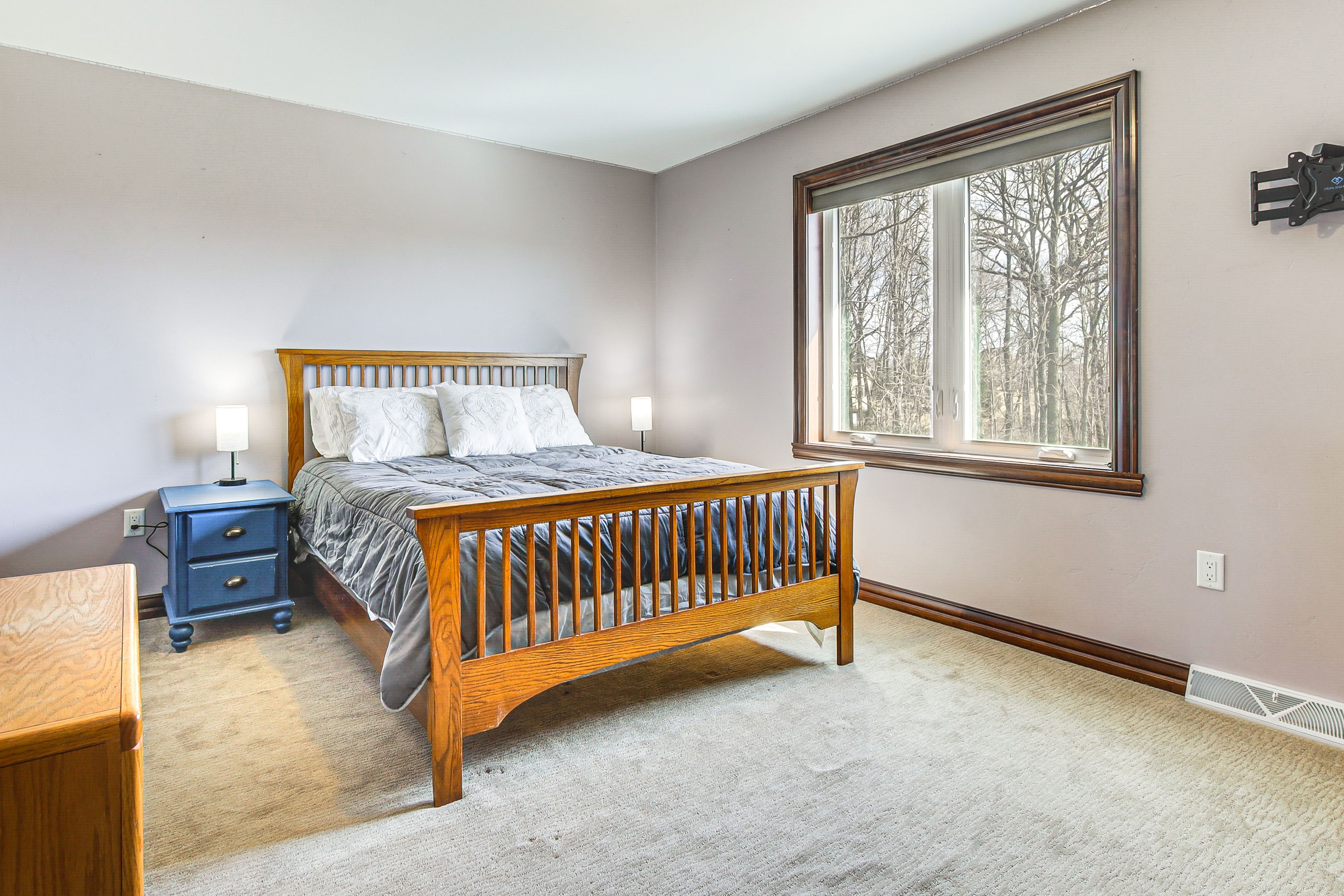 Bedroom 4 | Queen Bed | 2nd Floor