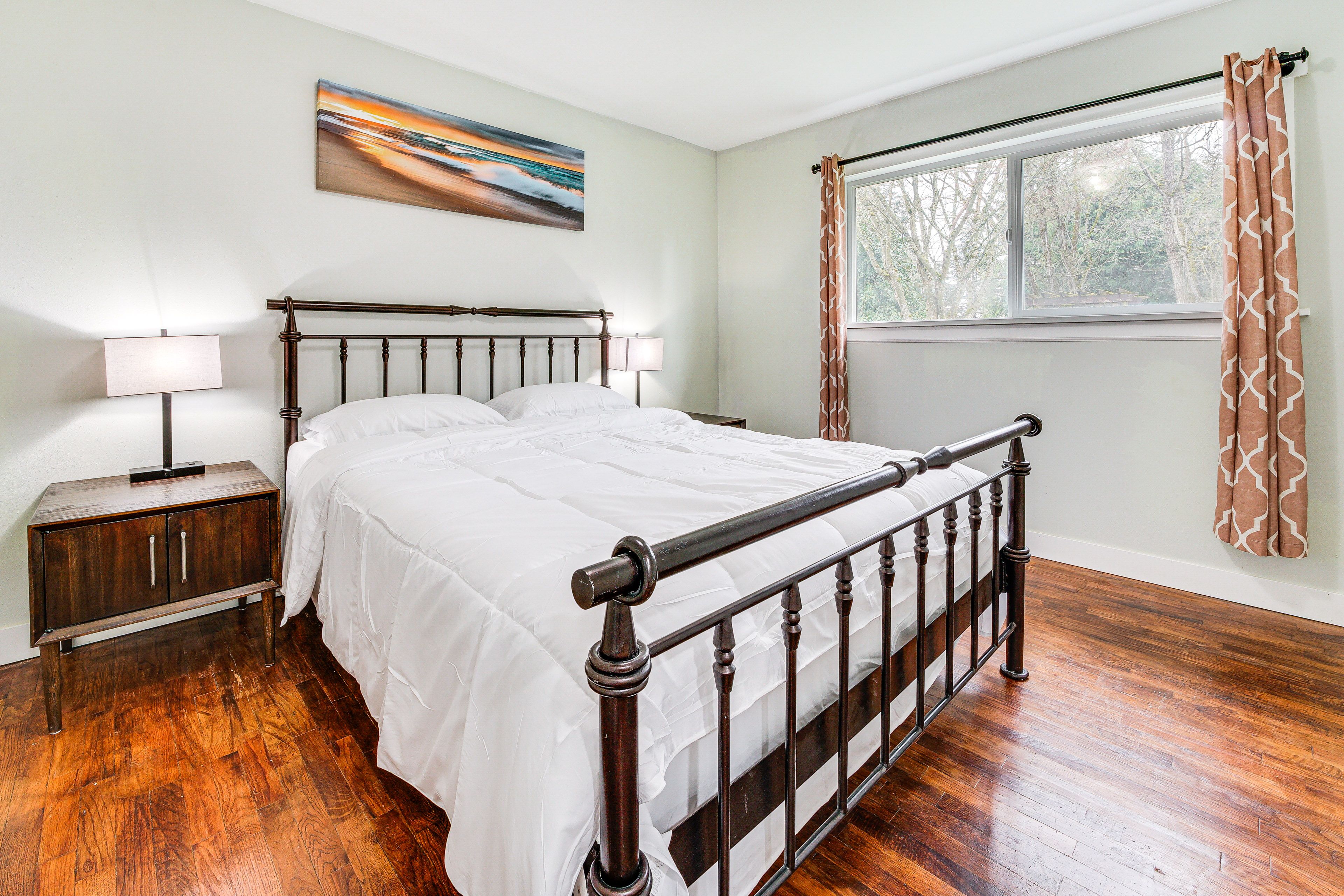 Bedroom 2 | Queen Bed