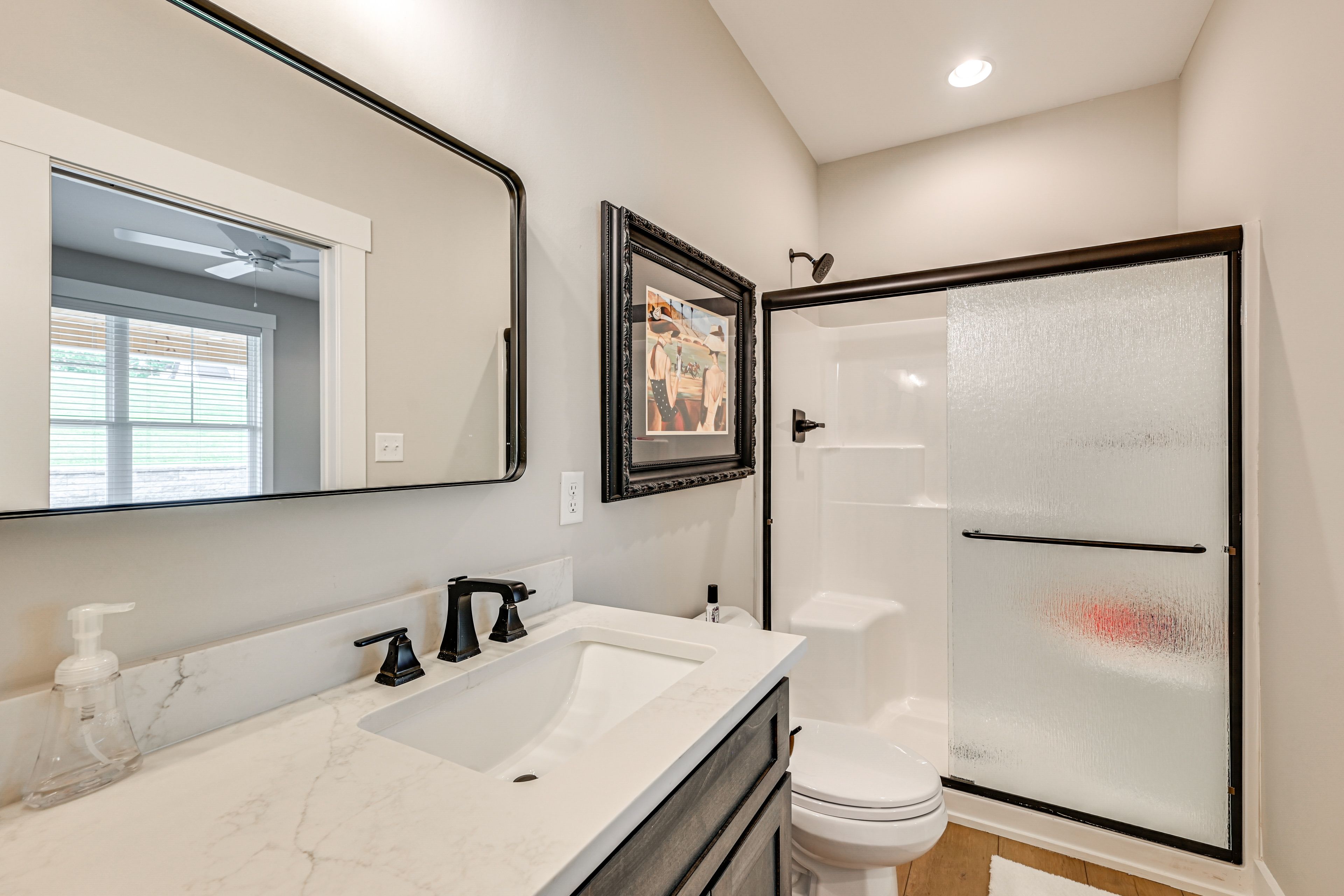 Full Bathroom | 1st Floor