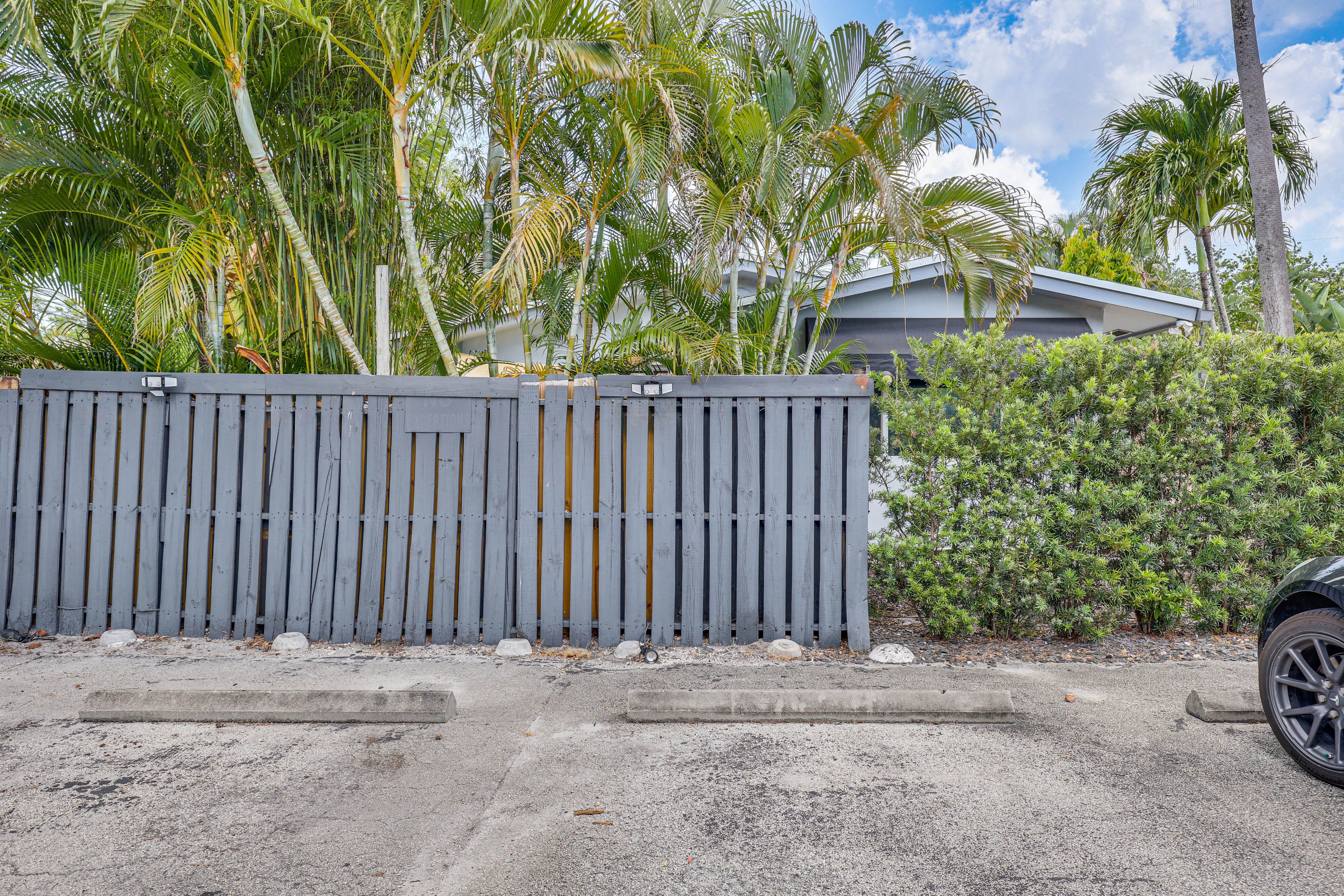 Parking | Driveway (1 Vehicle) | No Street Parking