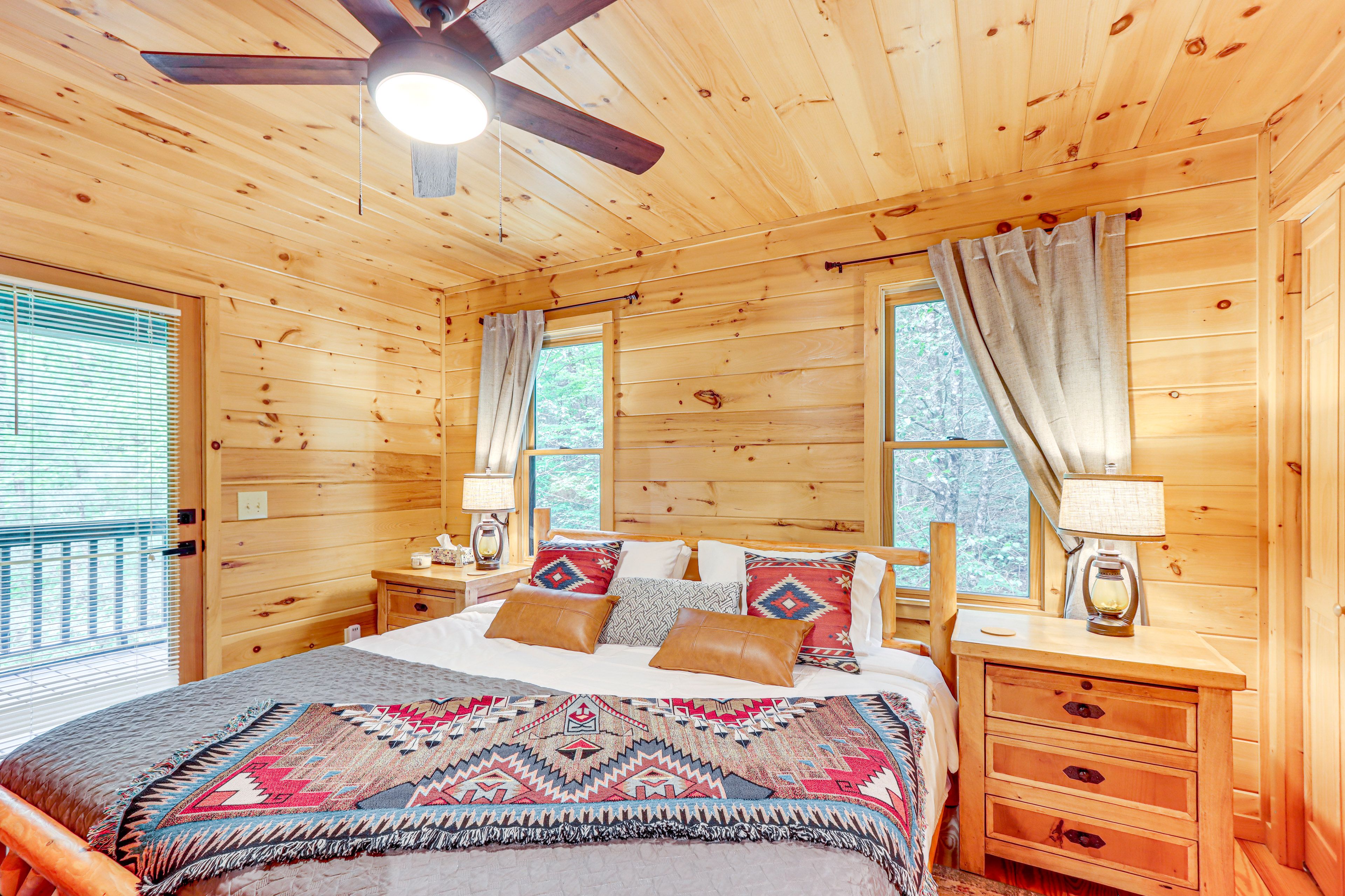 Bedroom 2 | King Bed | Main Level