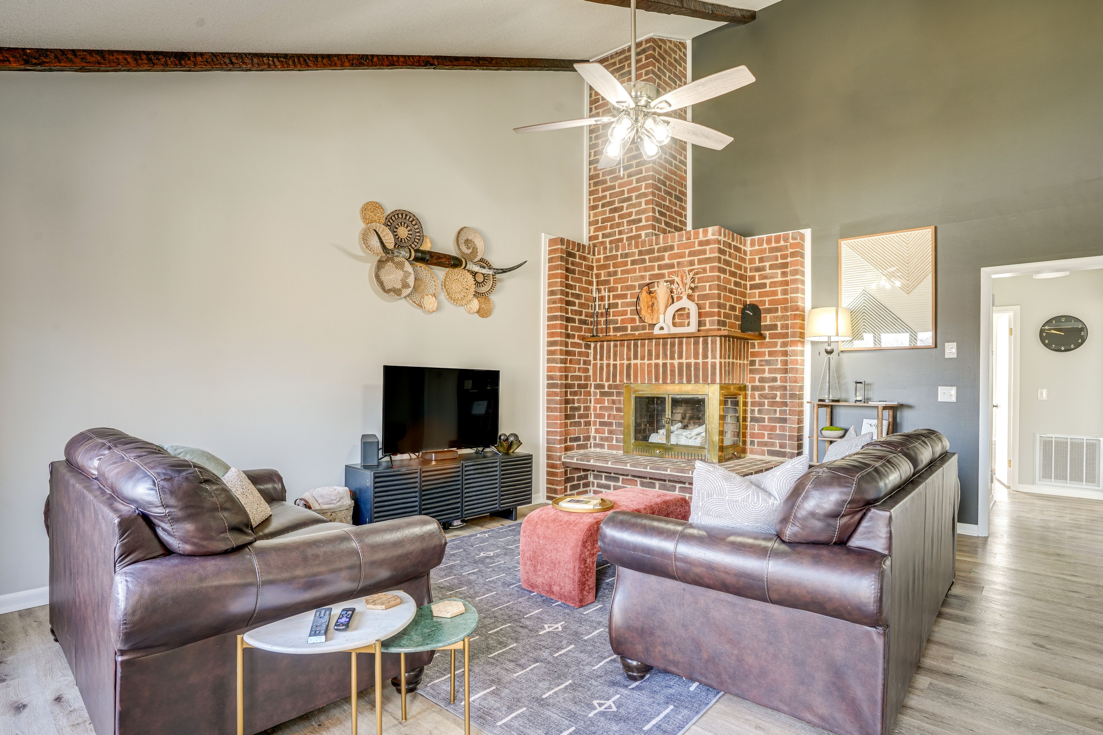 Living Room | Full Sleeper Sofa | Free WiFi | Central A/C & Heat