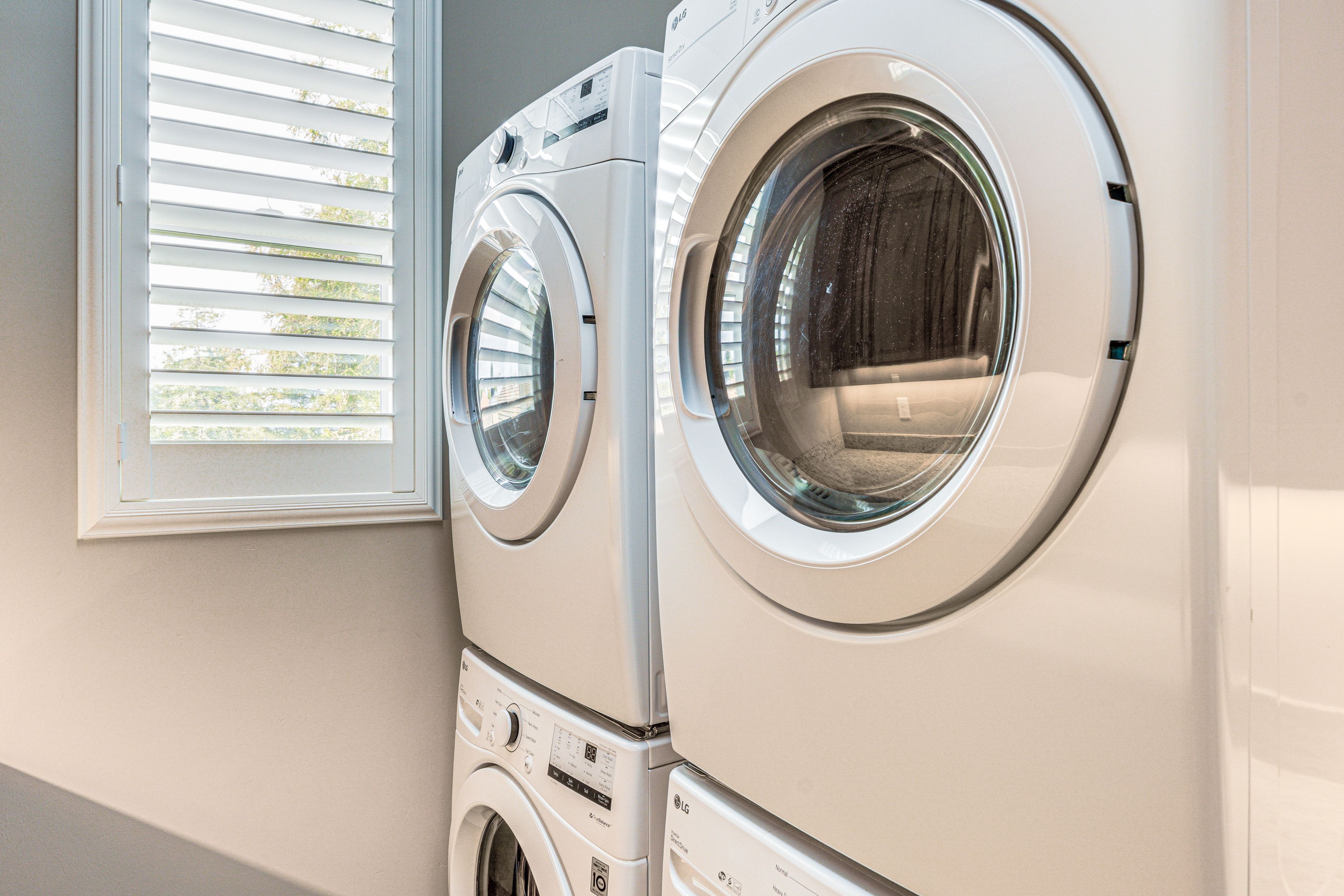 Laundry Room | 2 Washers & Dryers