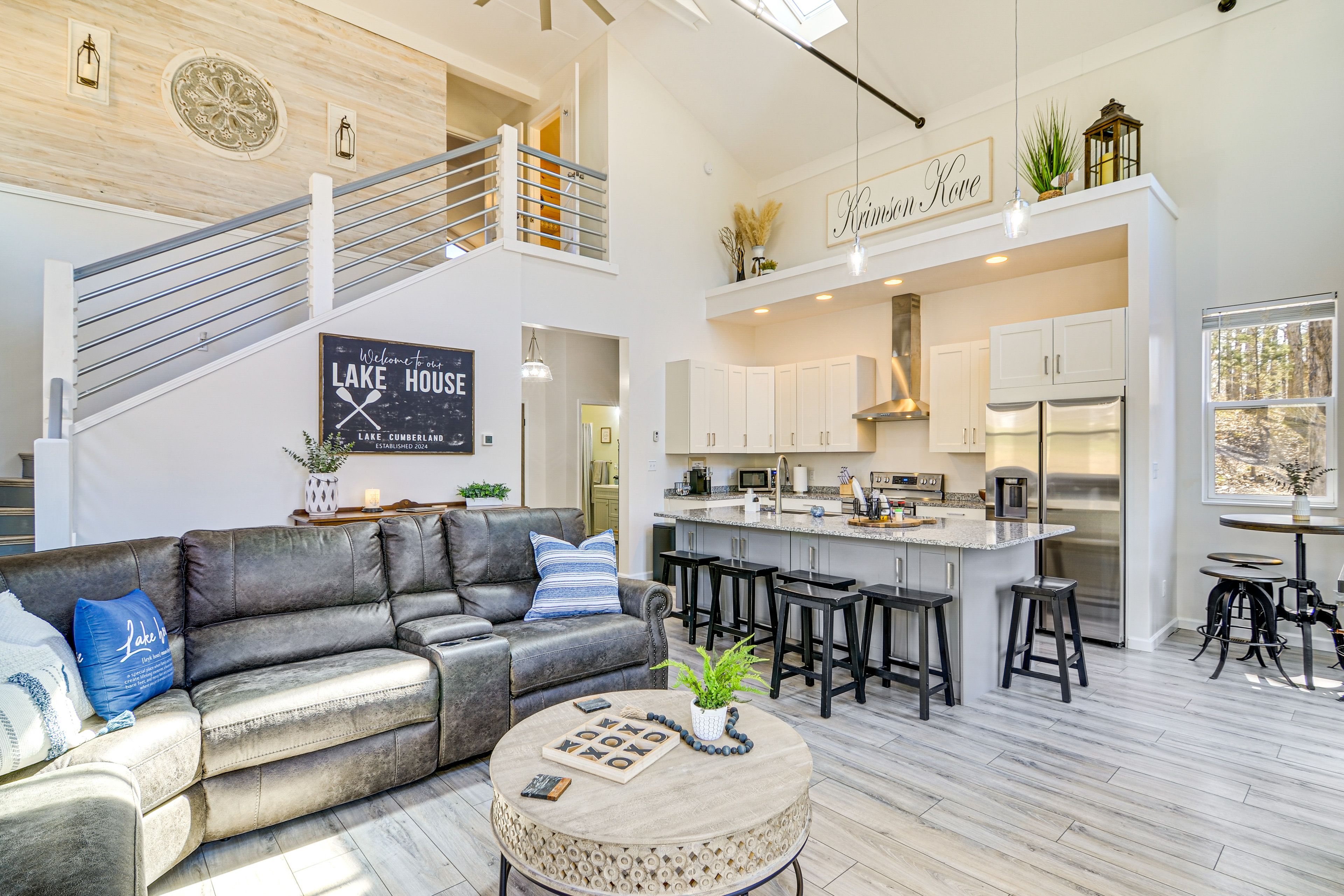 Living Room | Free WiFi | Central Heating & A/C | Smart TV | Main Floor