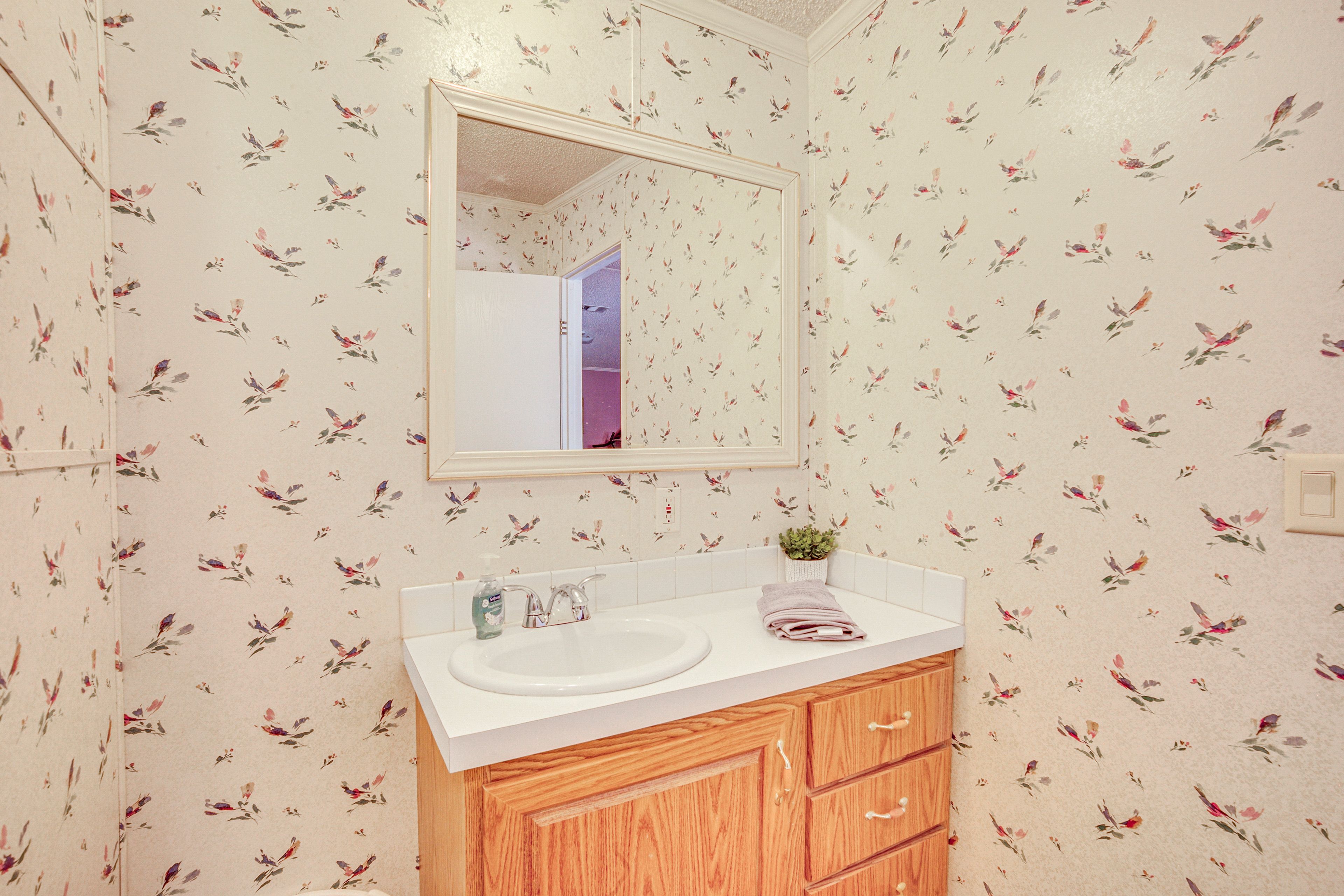 Full Bathroom