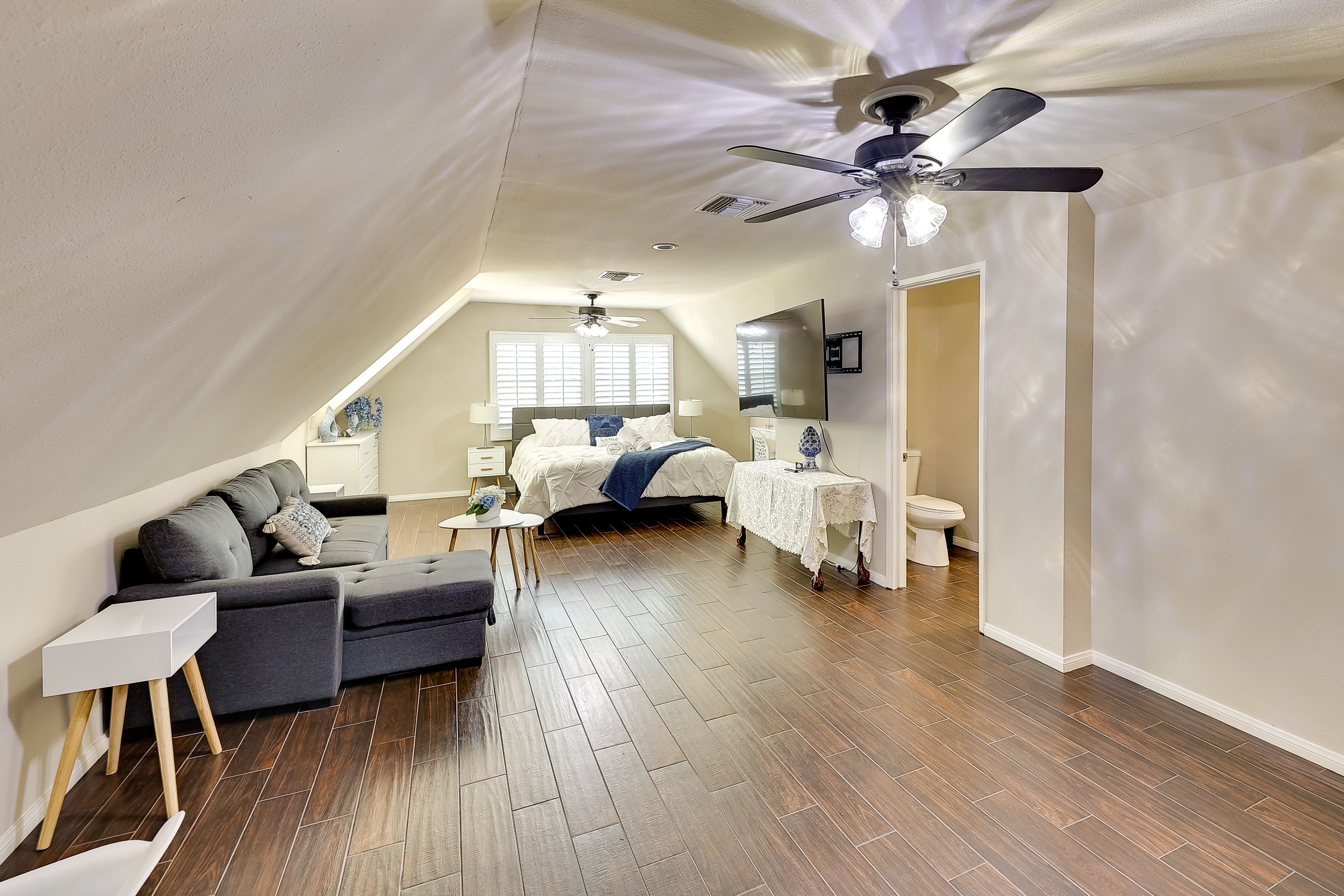 Bedroom 1 | Upper Level | King Bed | Twin Sleeper Sofa | Twin Futon