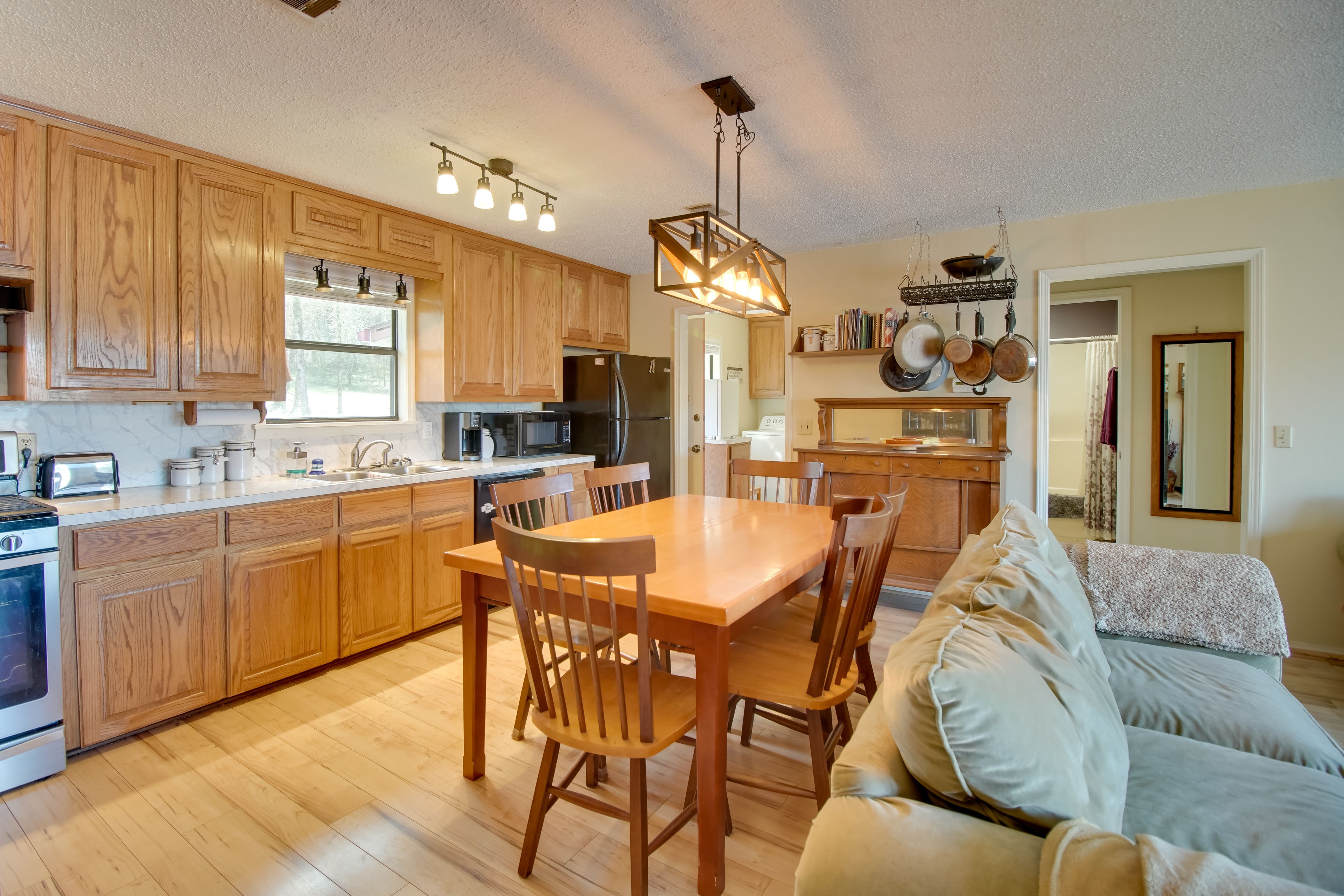 Dining Area | Dishware & Flatware | Main Level