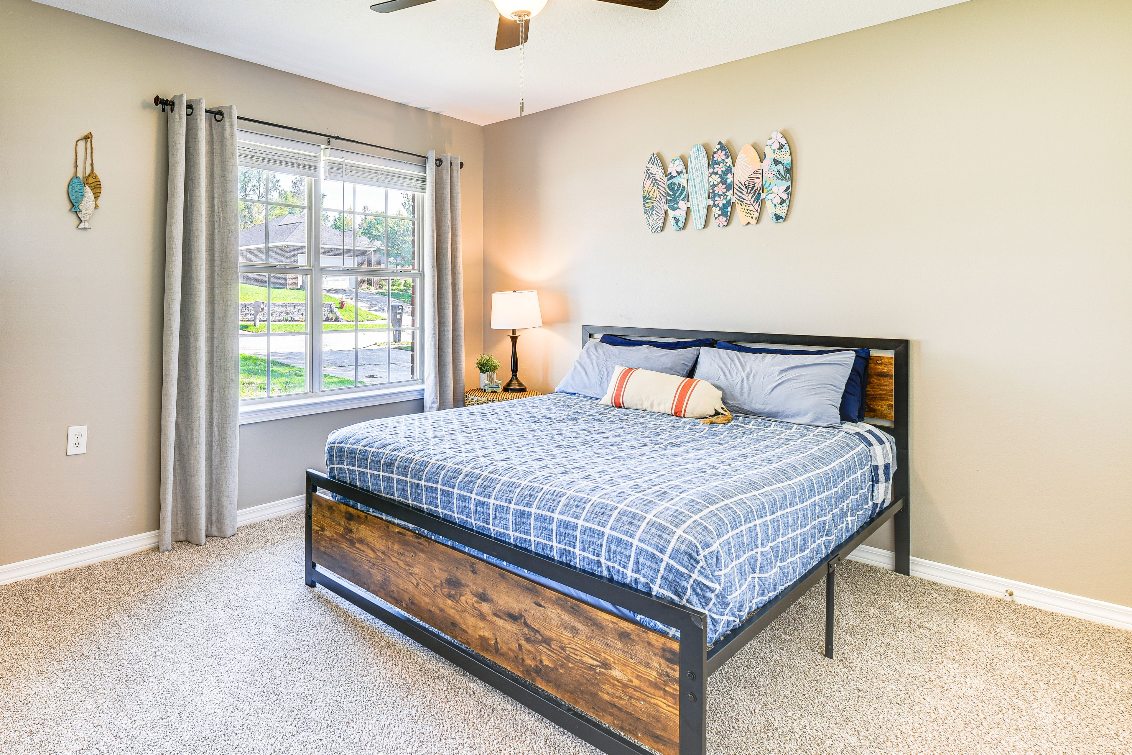 Bedroom 2 | Queen Bed