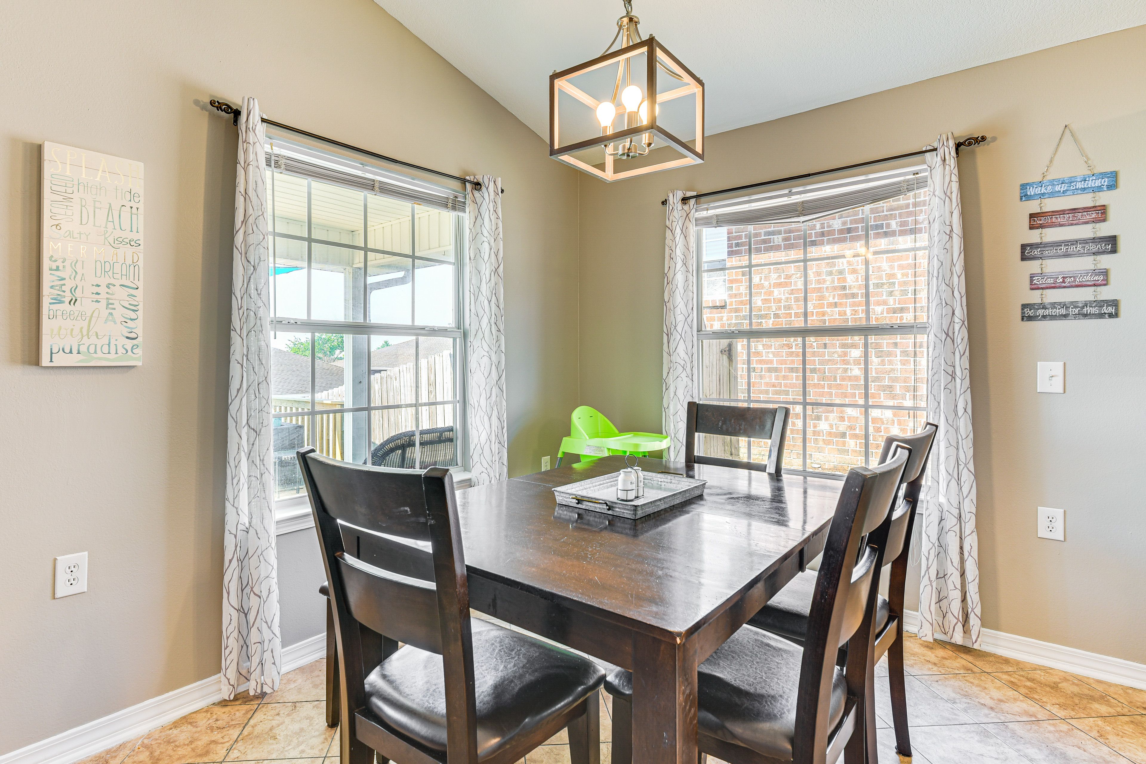 Dining Area | Dishware & Flatware
