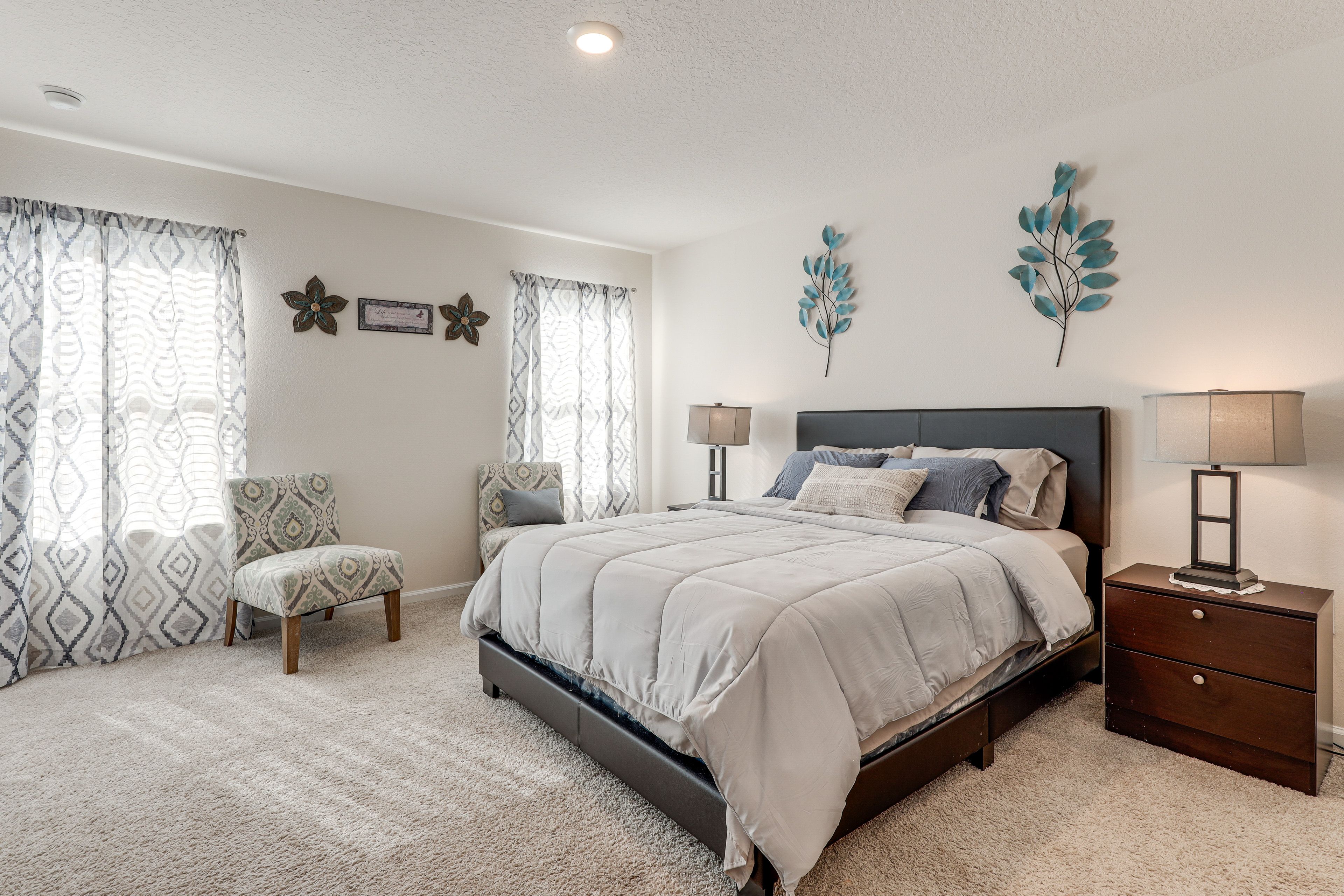 Bedroom 1 | Queen Bed | 2nd Floor | En-Suite Bathroom