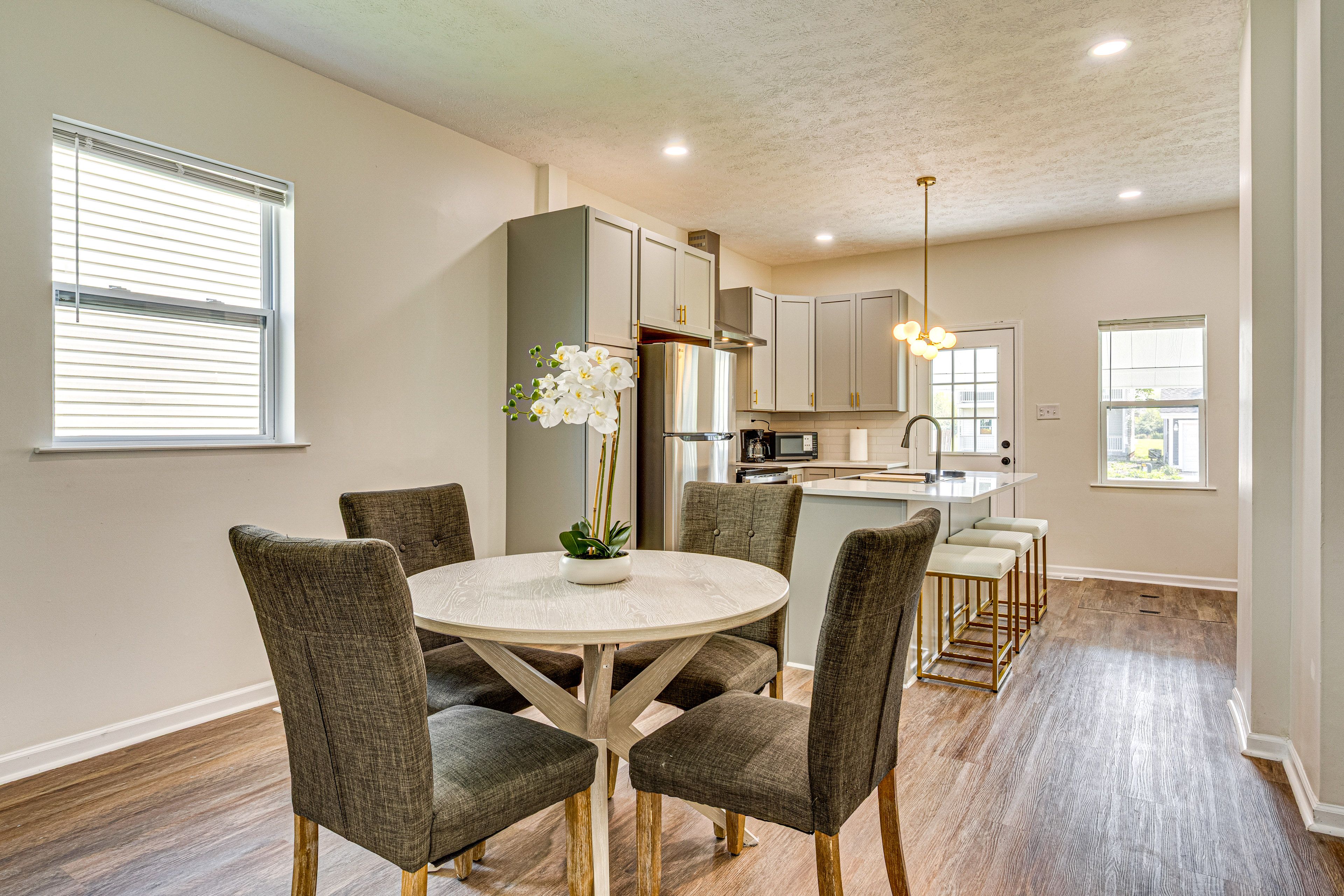Indianapolis Vacation Rental | 2BR | 1BA | 1,100 Sq Ft | Steps to Enter