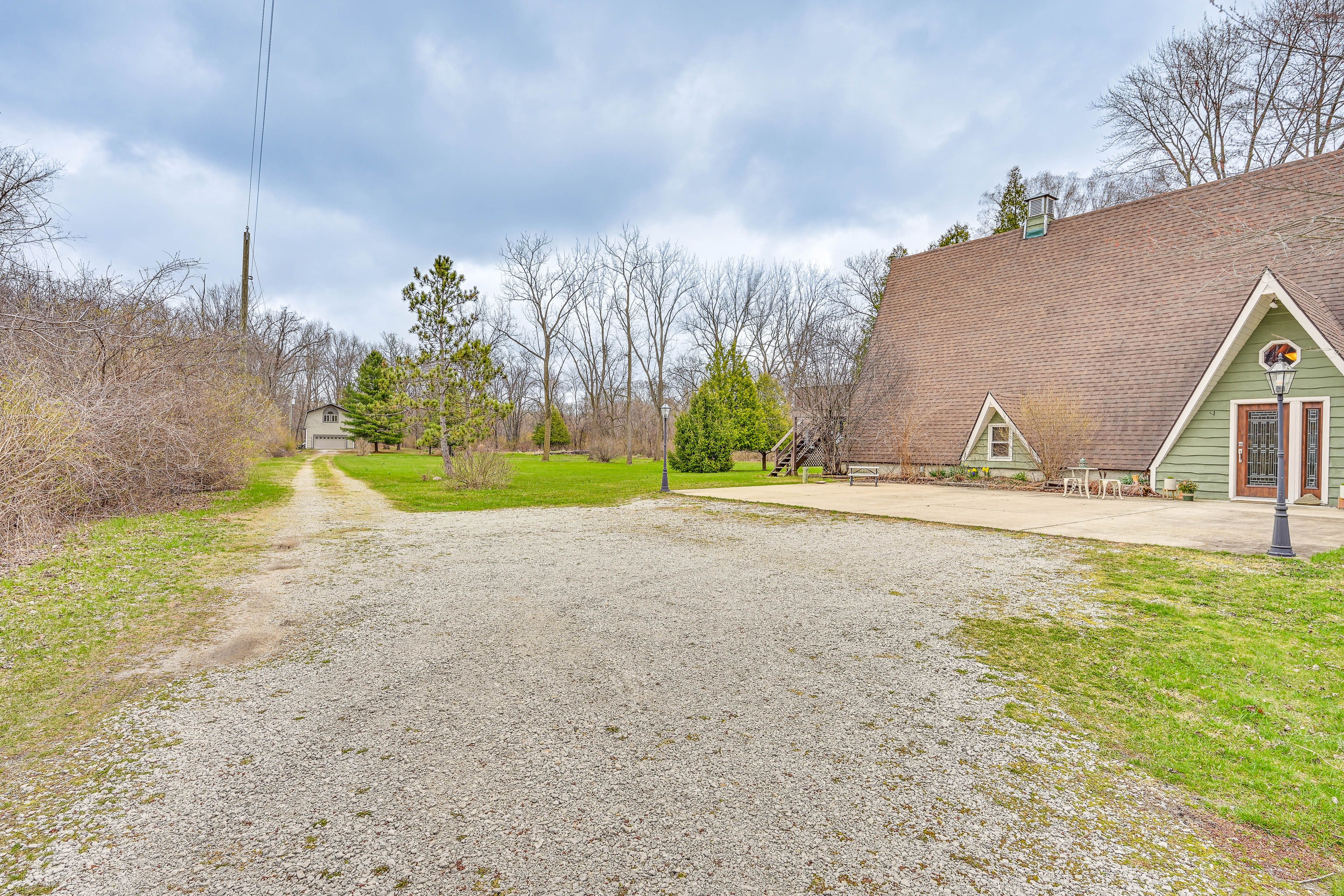 Pottery Studio & Gallery On-Site