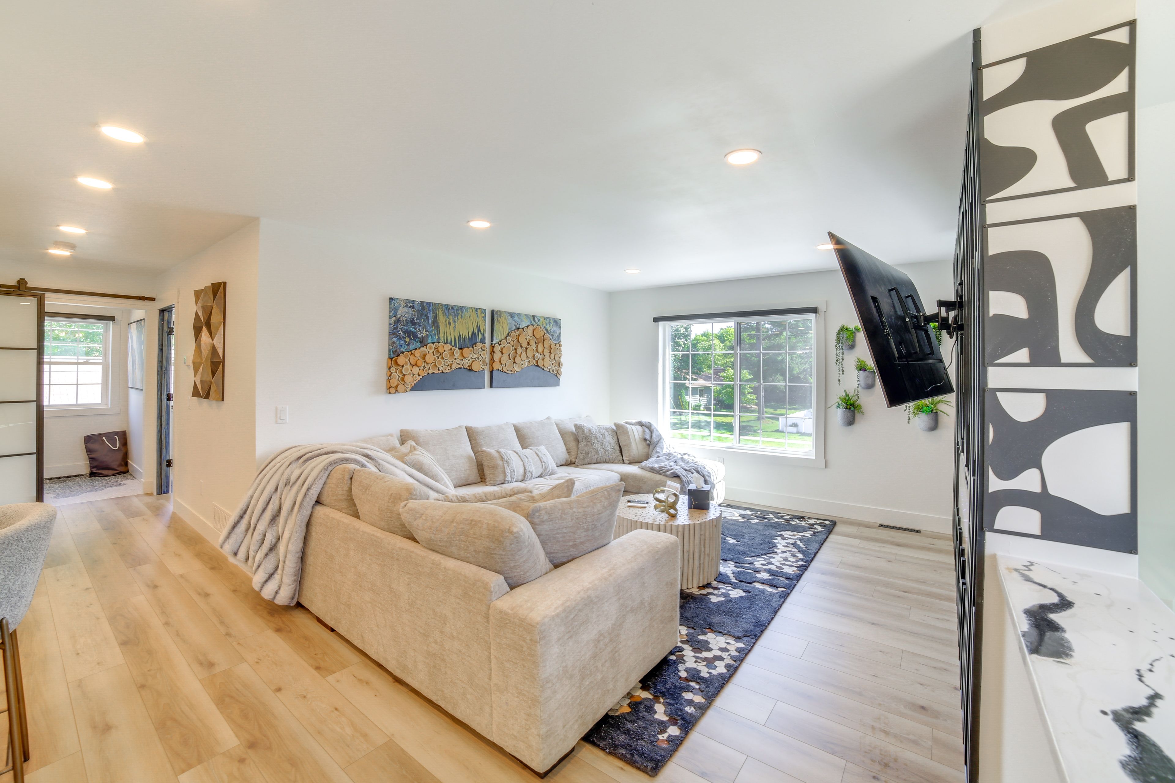 Living Room | Smart TV | Central A/C | 2nd Floor