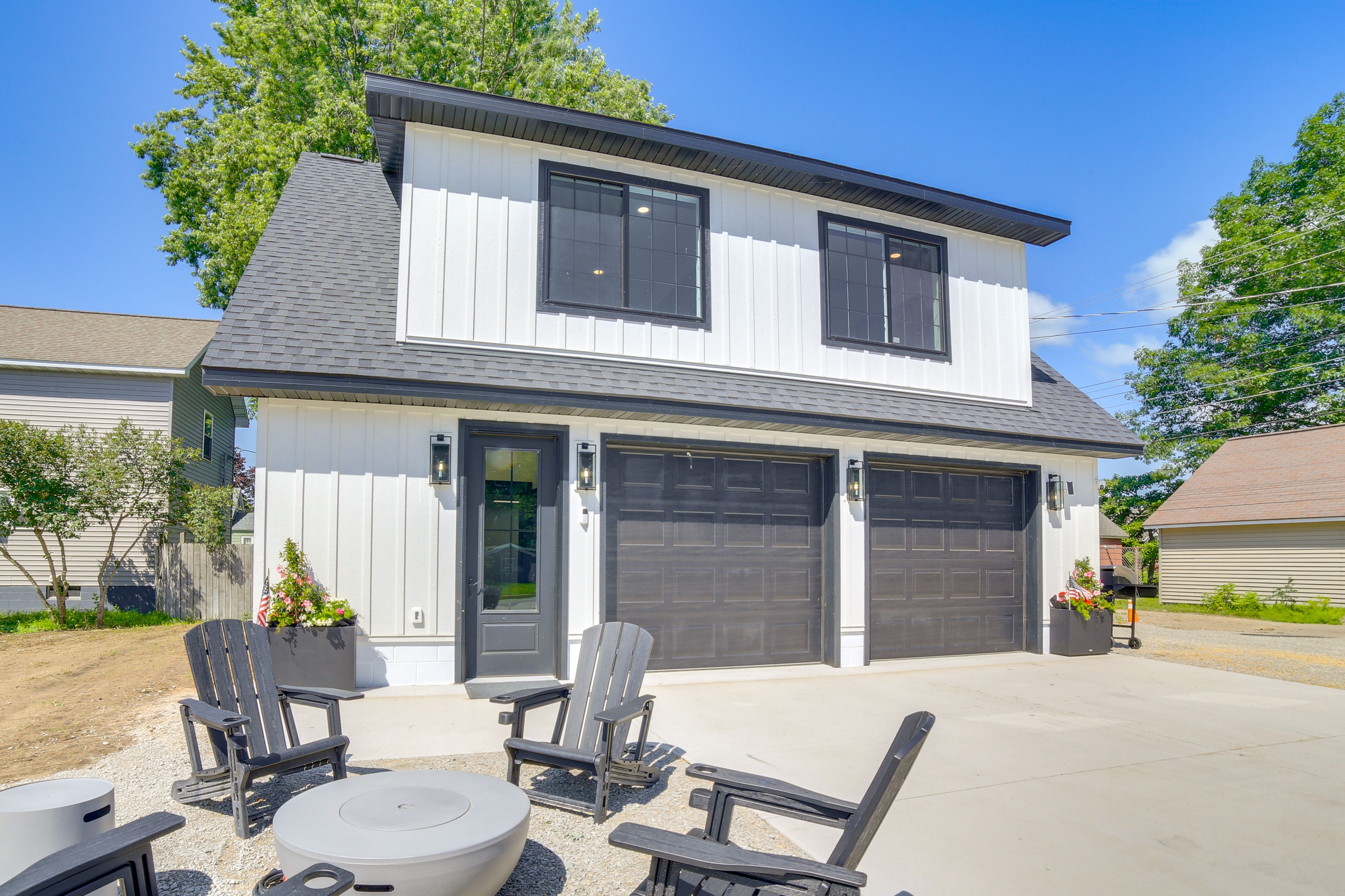 Home Exterior | Fire Pit