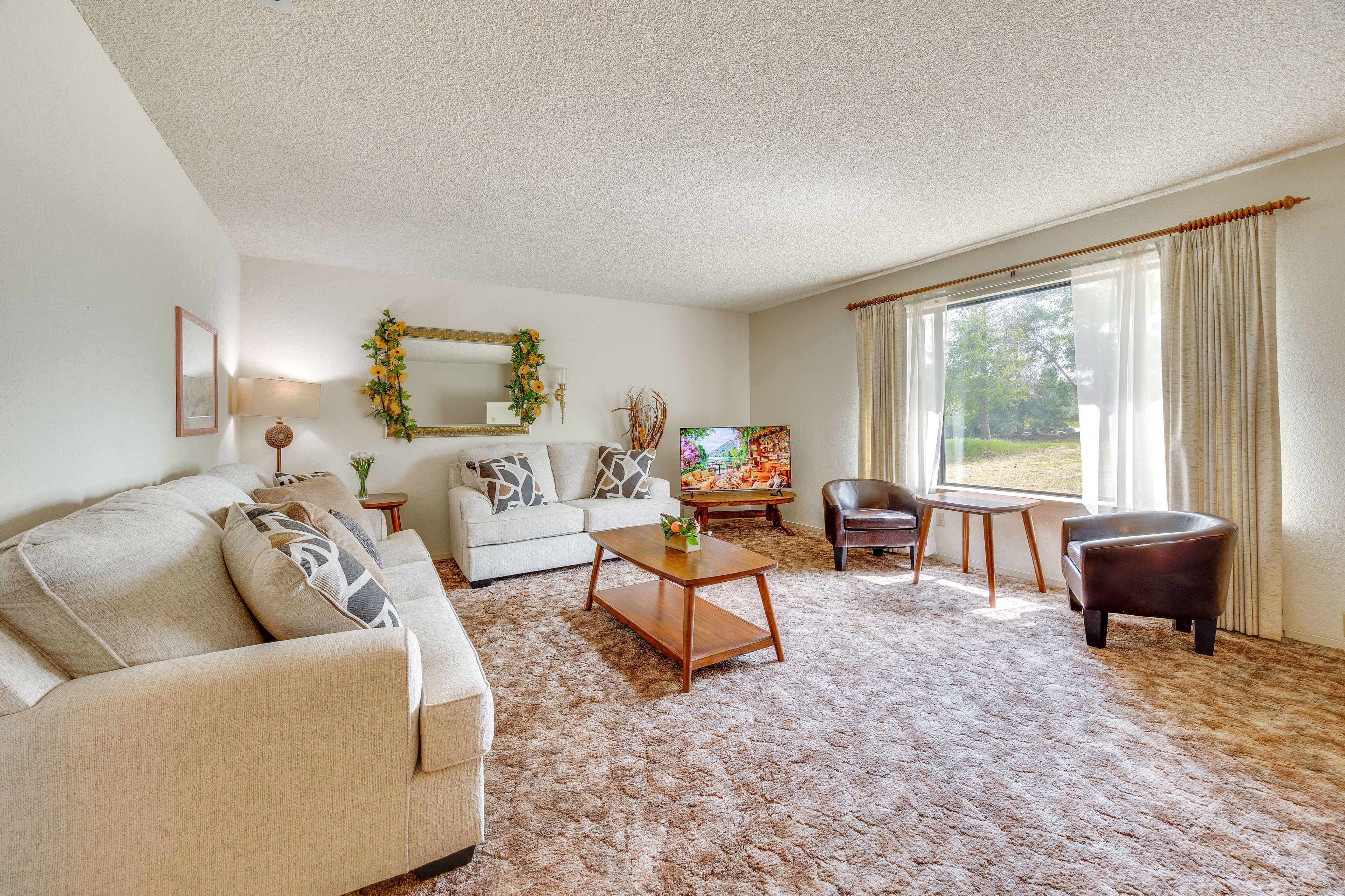 Coarsegold Vacation Rental | 3BR | 2BA | 1,340 Sq Ft | Step-Free Entry
