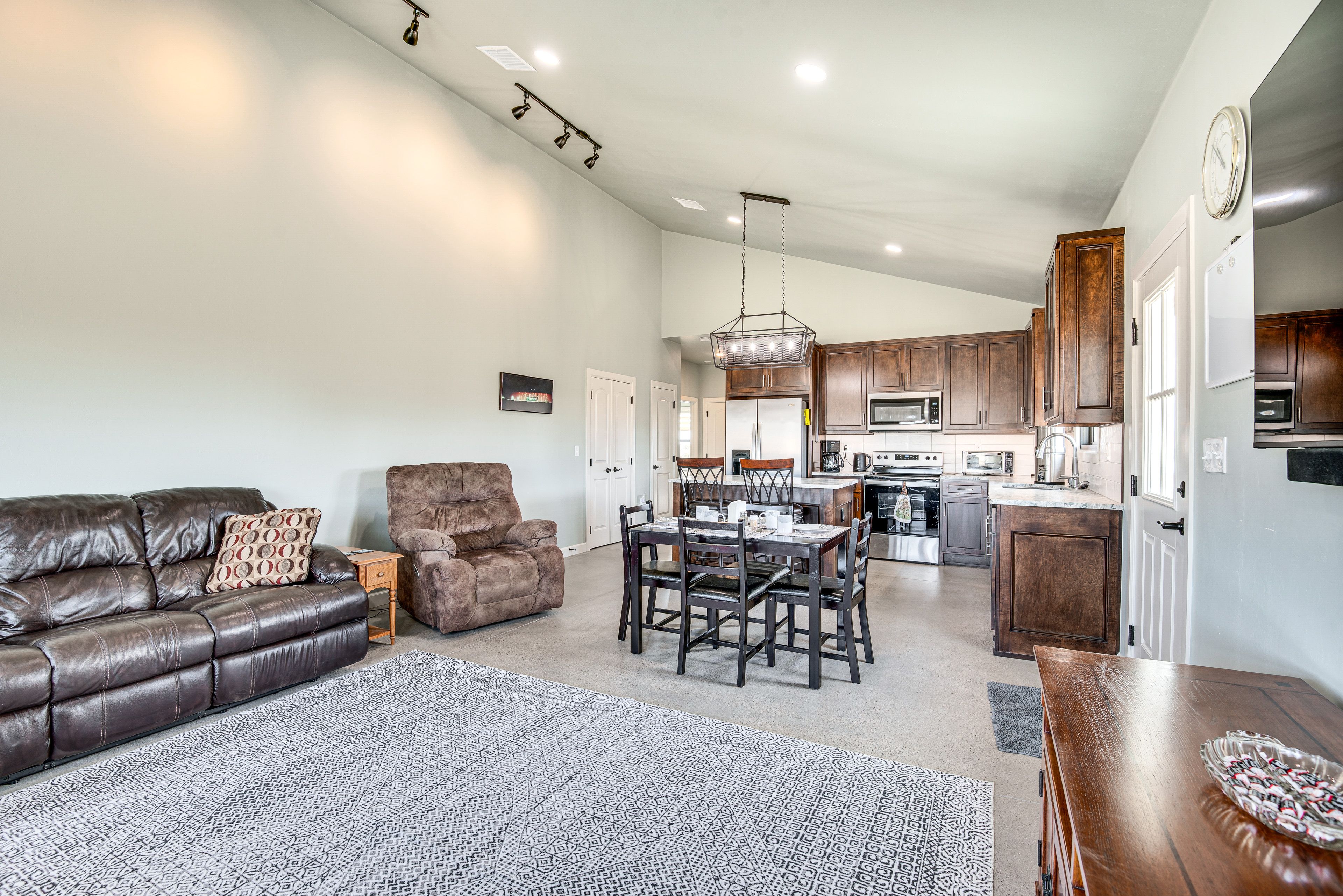 Living Room | Flat-Screen TV | Fan