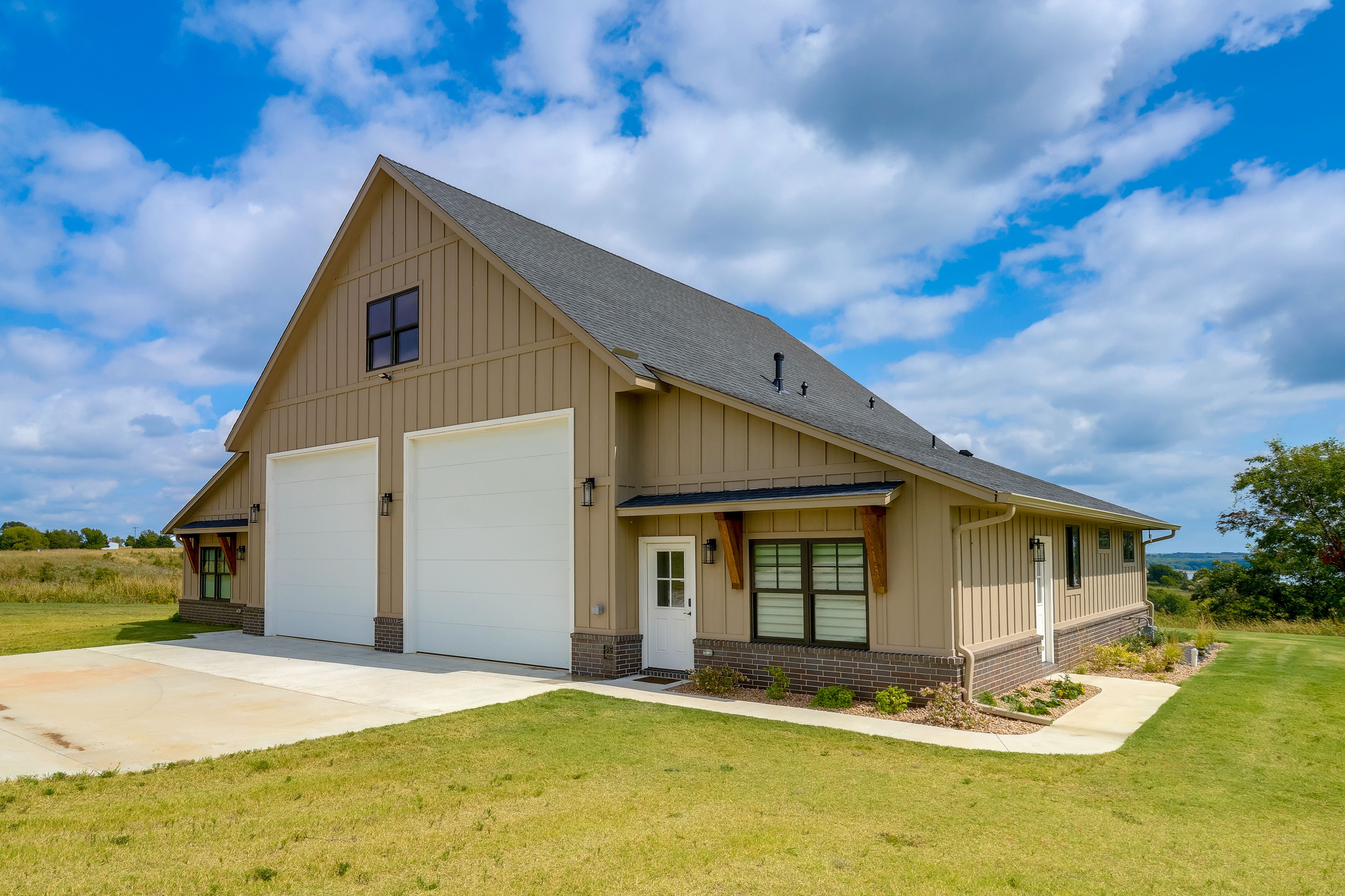 Exterior | Front & Side Entrance