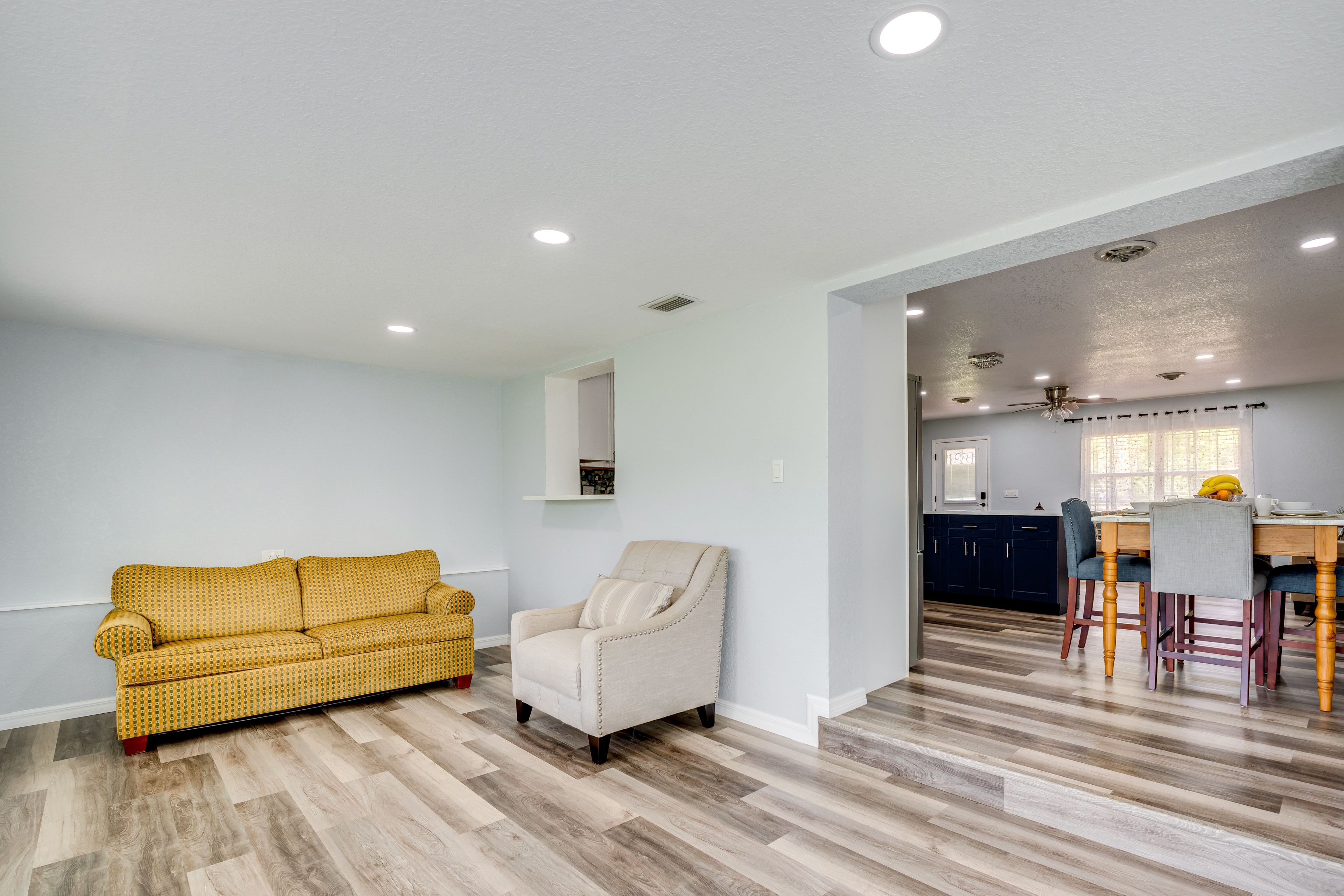 Den | Full Sleeper Sofa