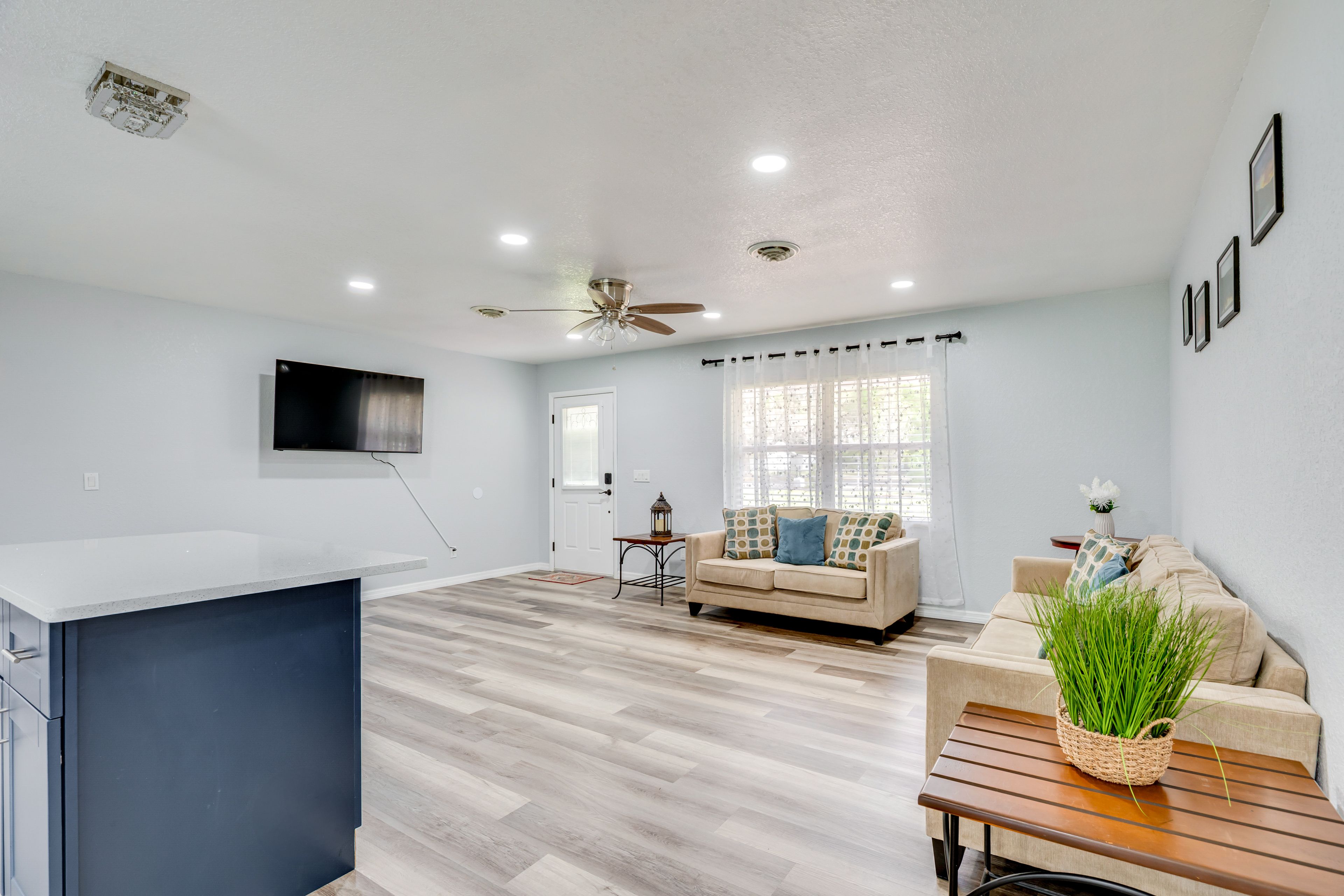 Belleview Vacation Rental | 3BR | 2BA | 2,116 Sq Ft | Step-Free Access