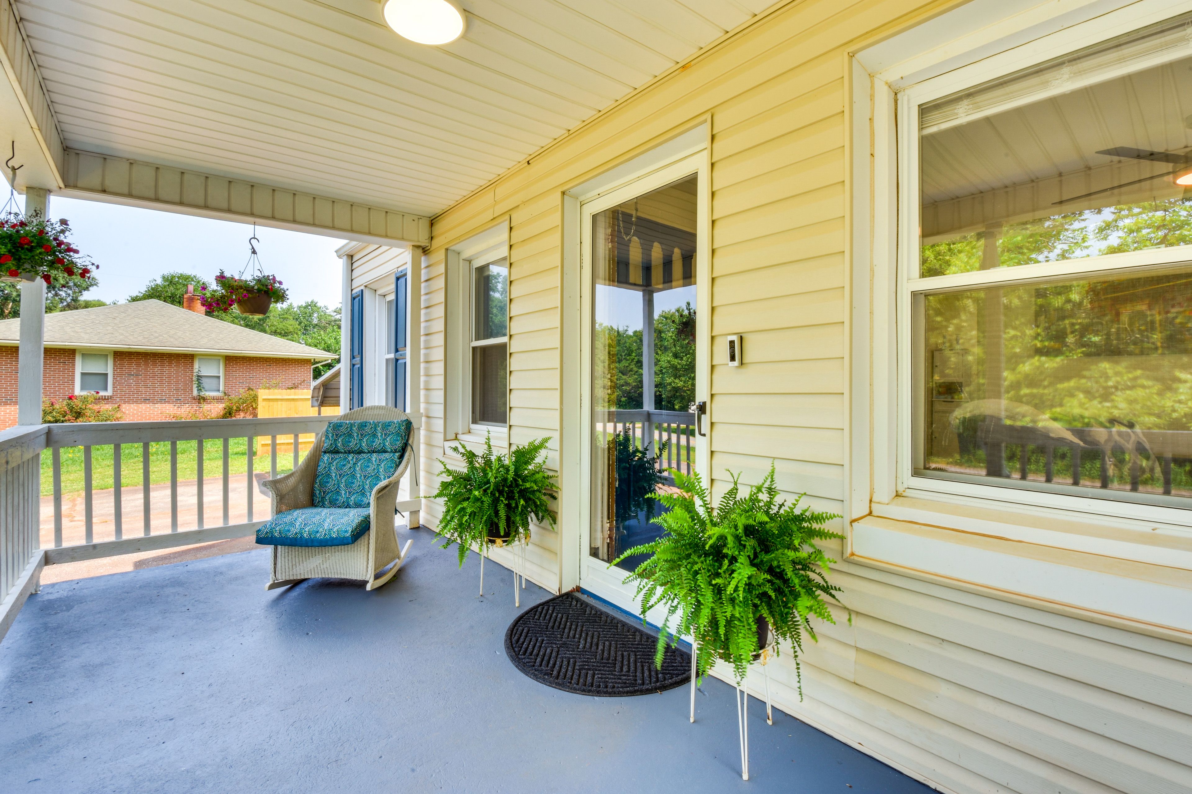 Covered Porch | Entryway