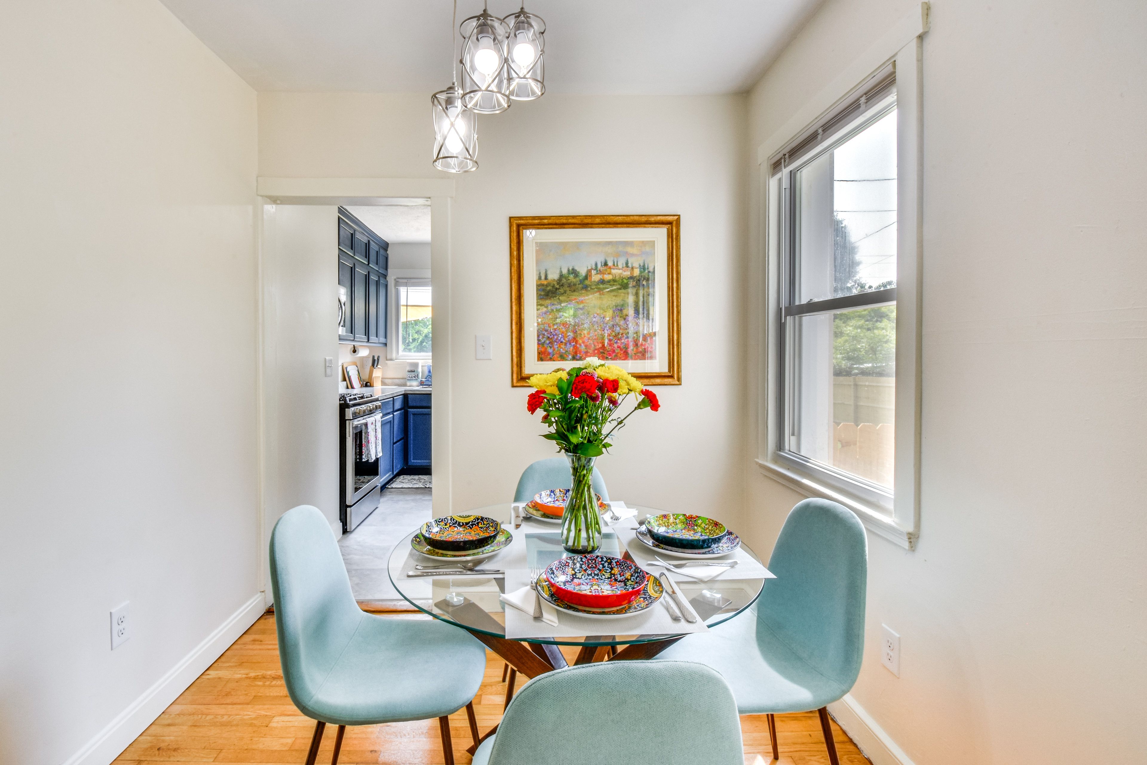 Dining Area | Dishware/Flatware
