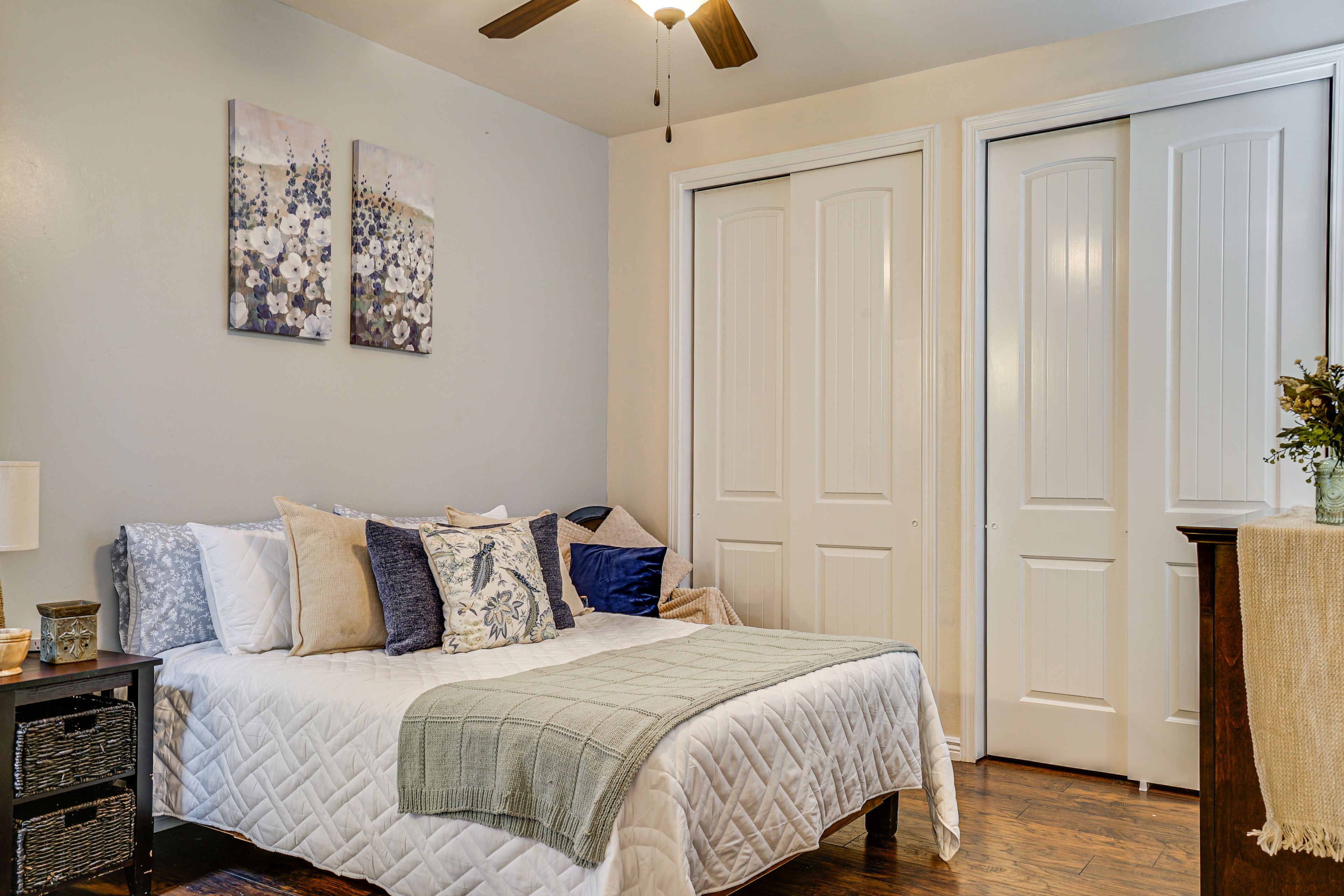Bedroom 3 | Queen Bed