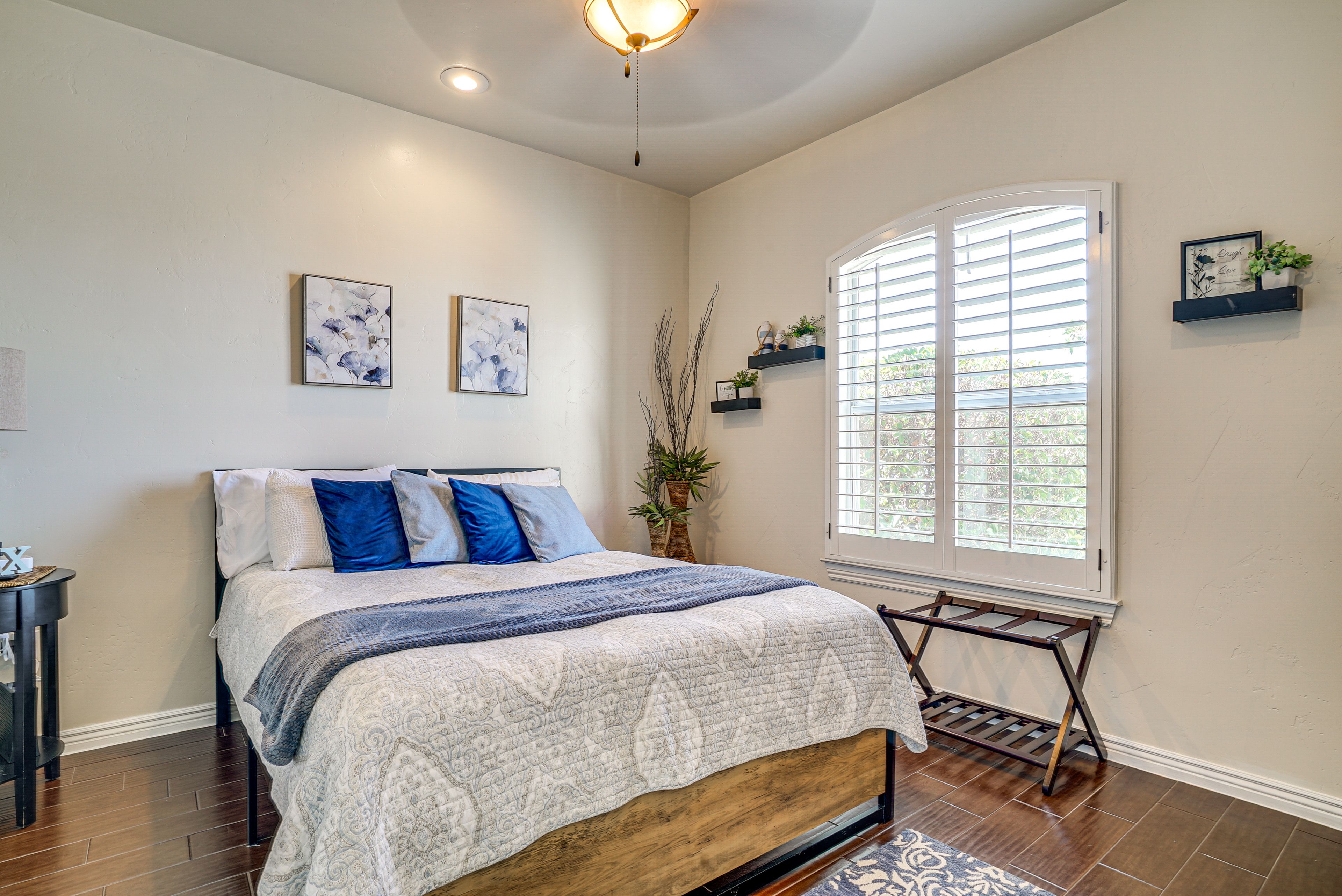 Bedroom 1 | Queen Bed | Linens Provided