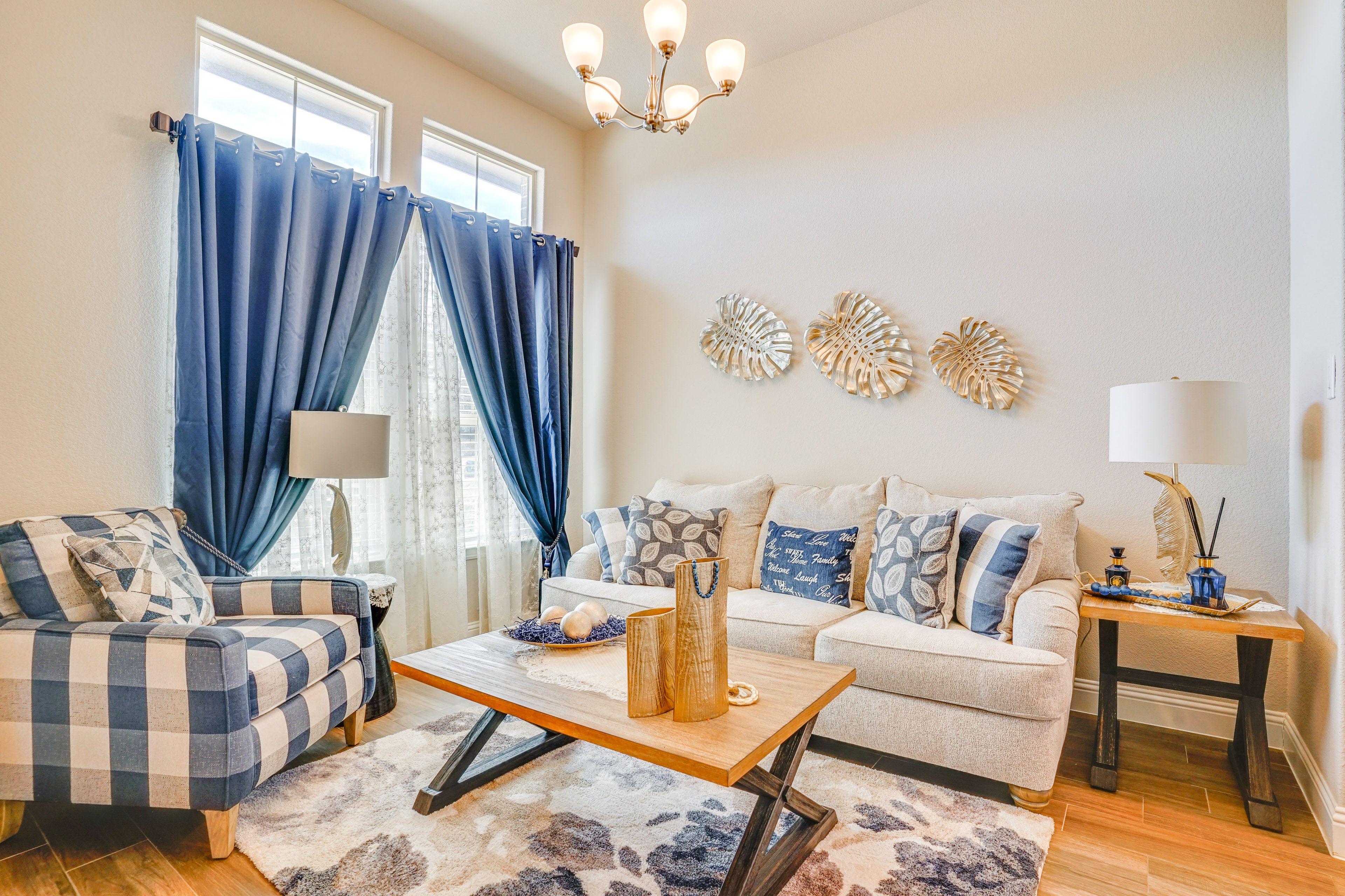 Sitting Room | 1st Floor