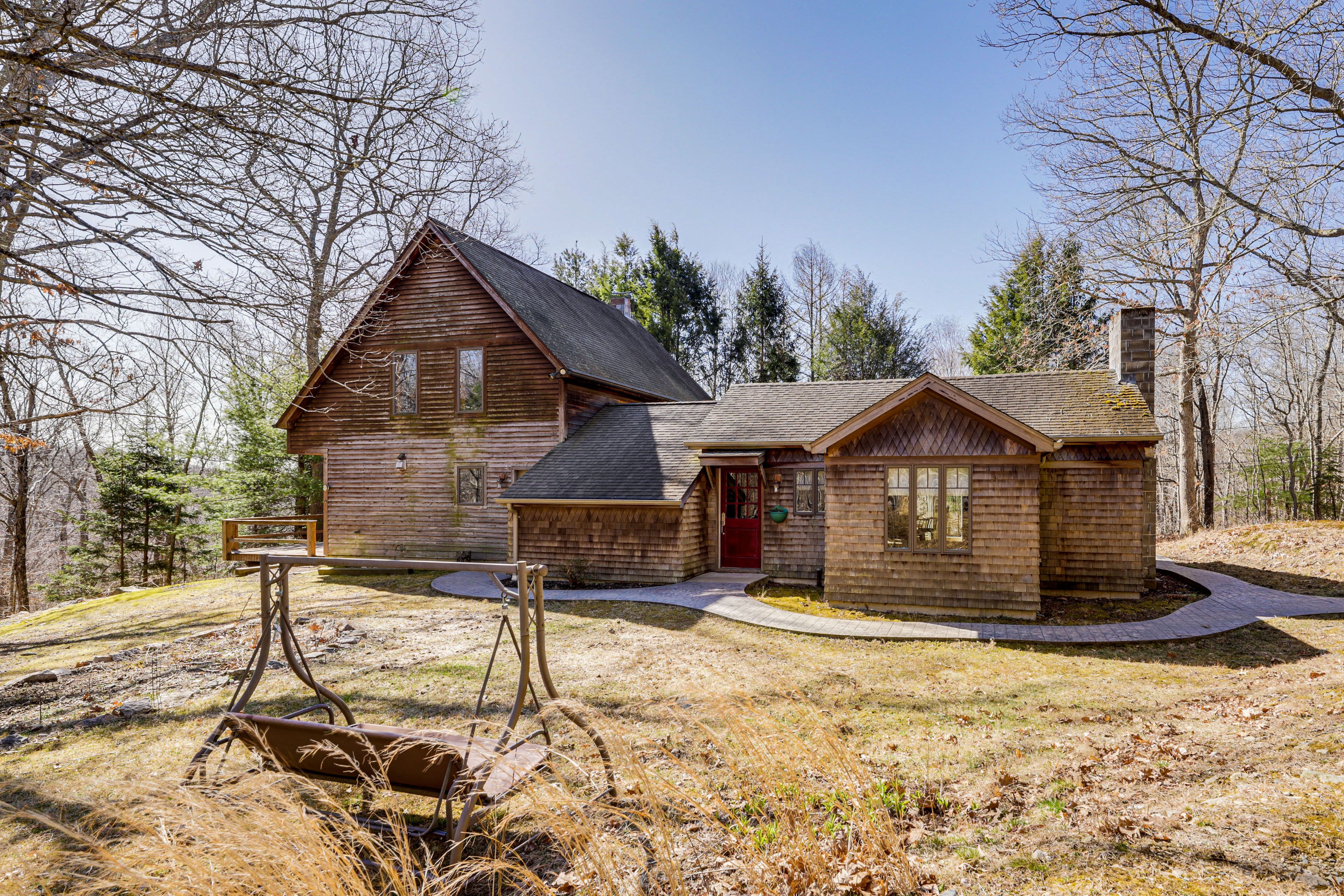 Ledyard Vacation Rental | Studio | 1BA | 1 Step to Enter | 600 Sq Ft