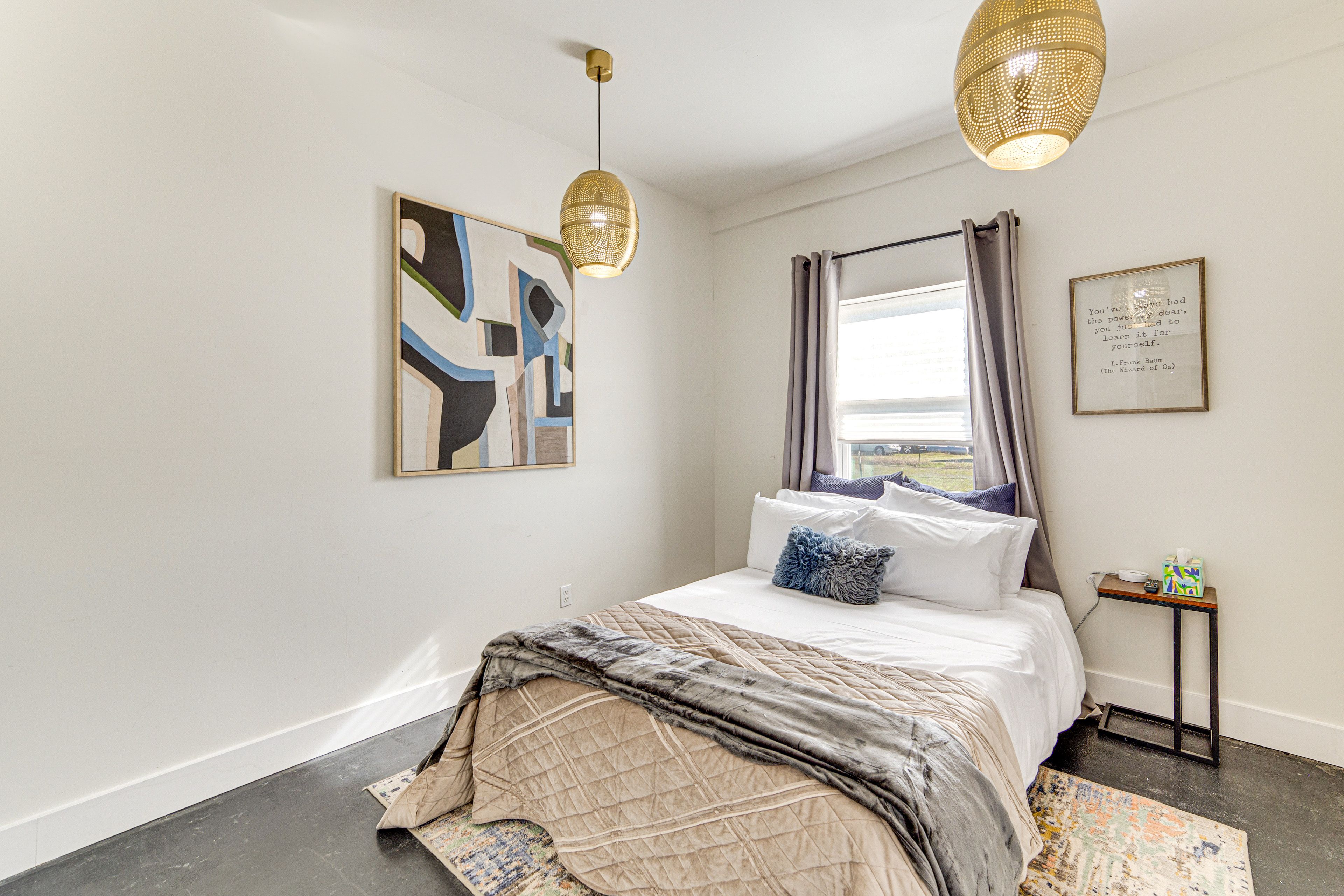 Bedroom 5 | Queen Bed