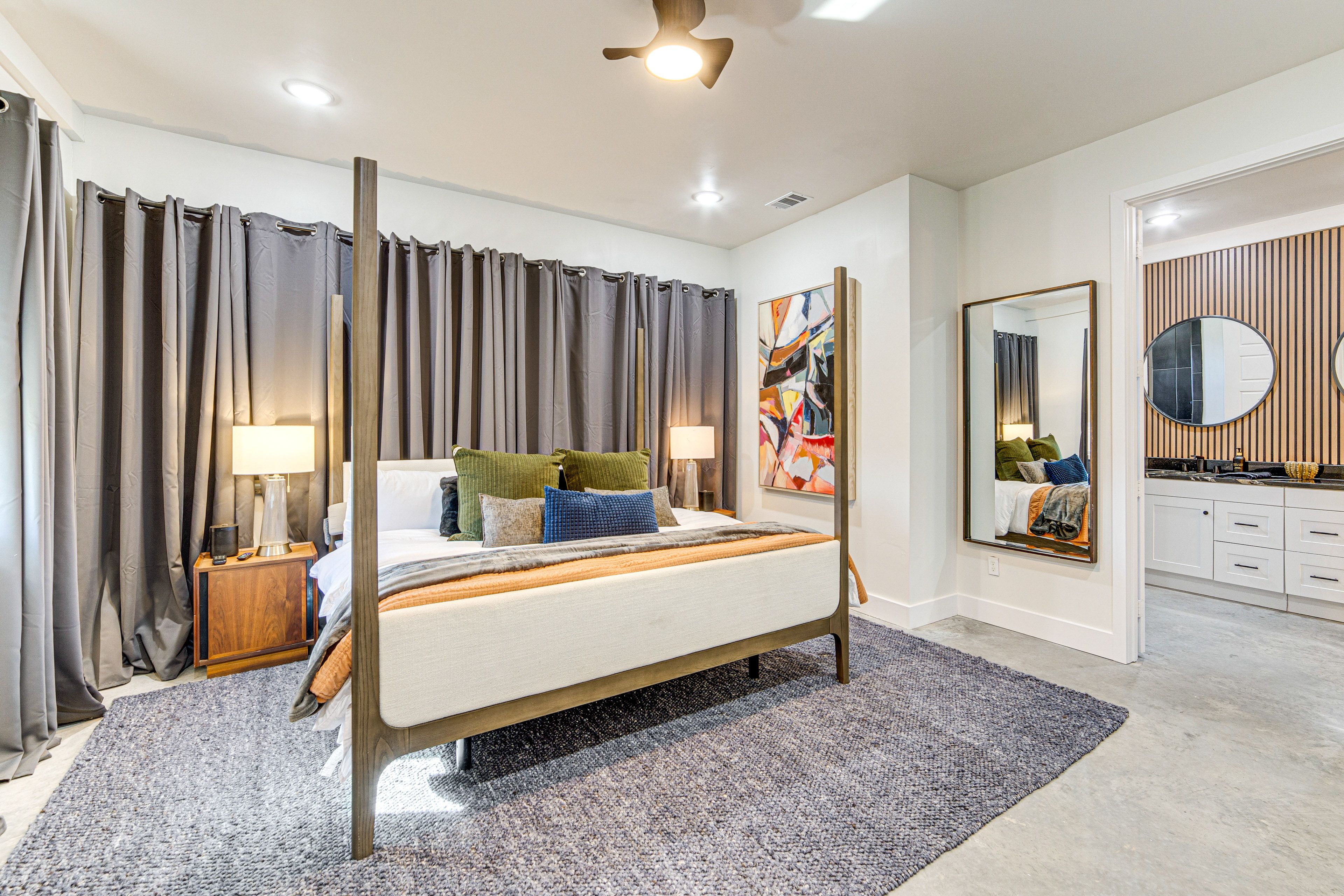 Bedroom 1 | King Bed | Smart TV