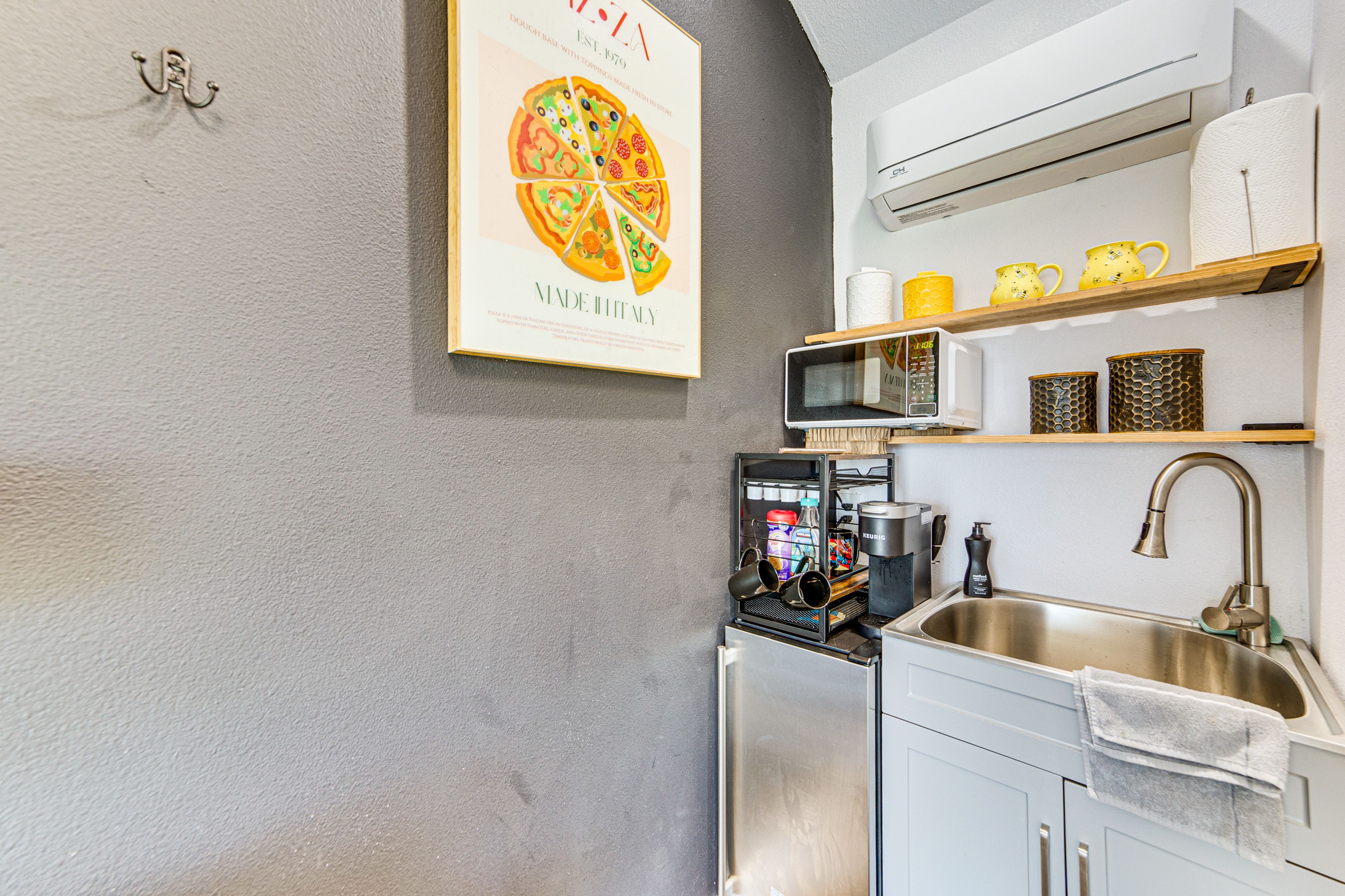 Kitchenette | Coffee Maker
