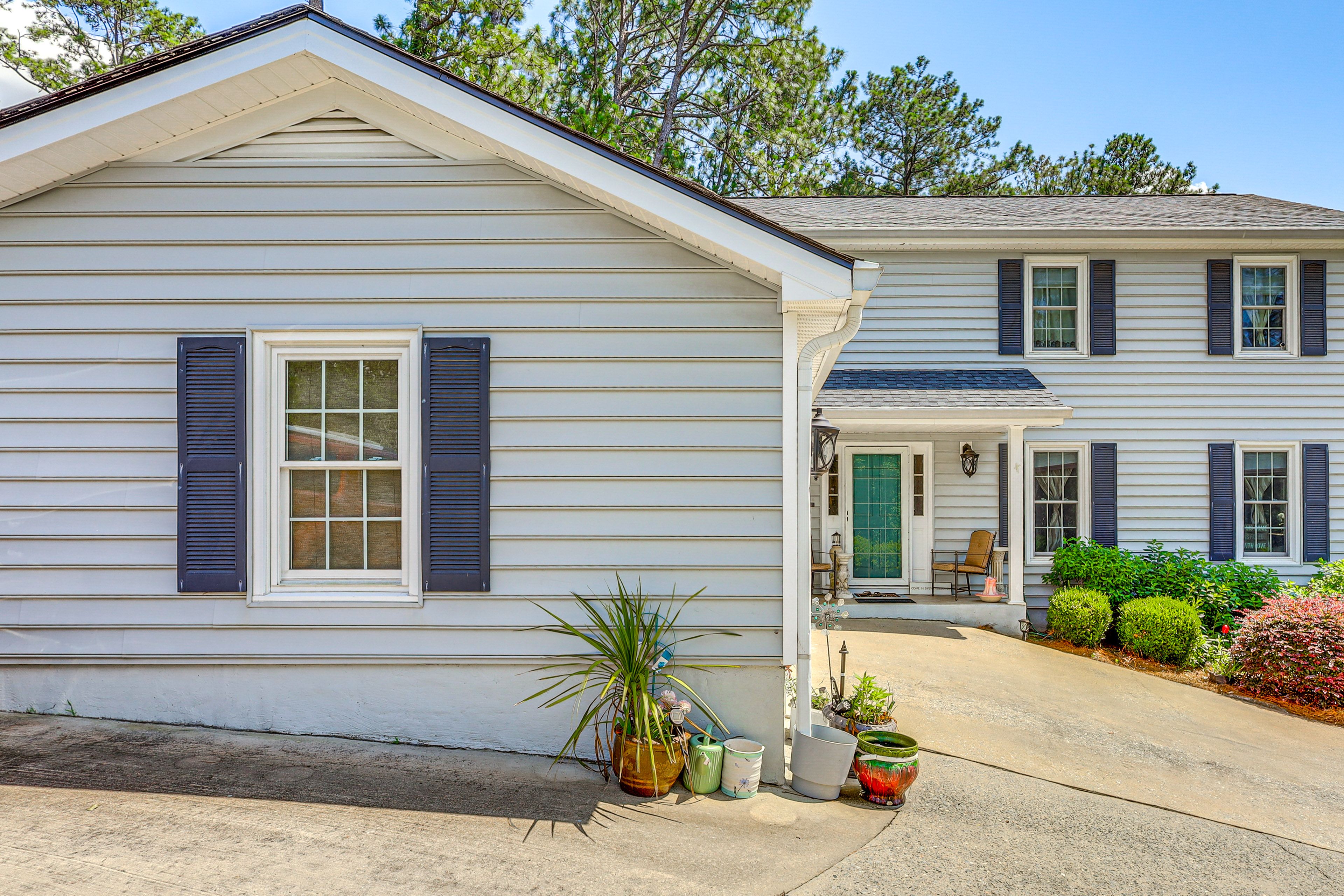 Parking | Driveway (5 Vehicles)
