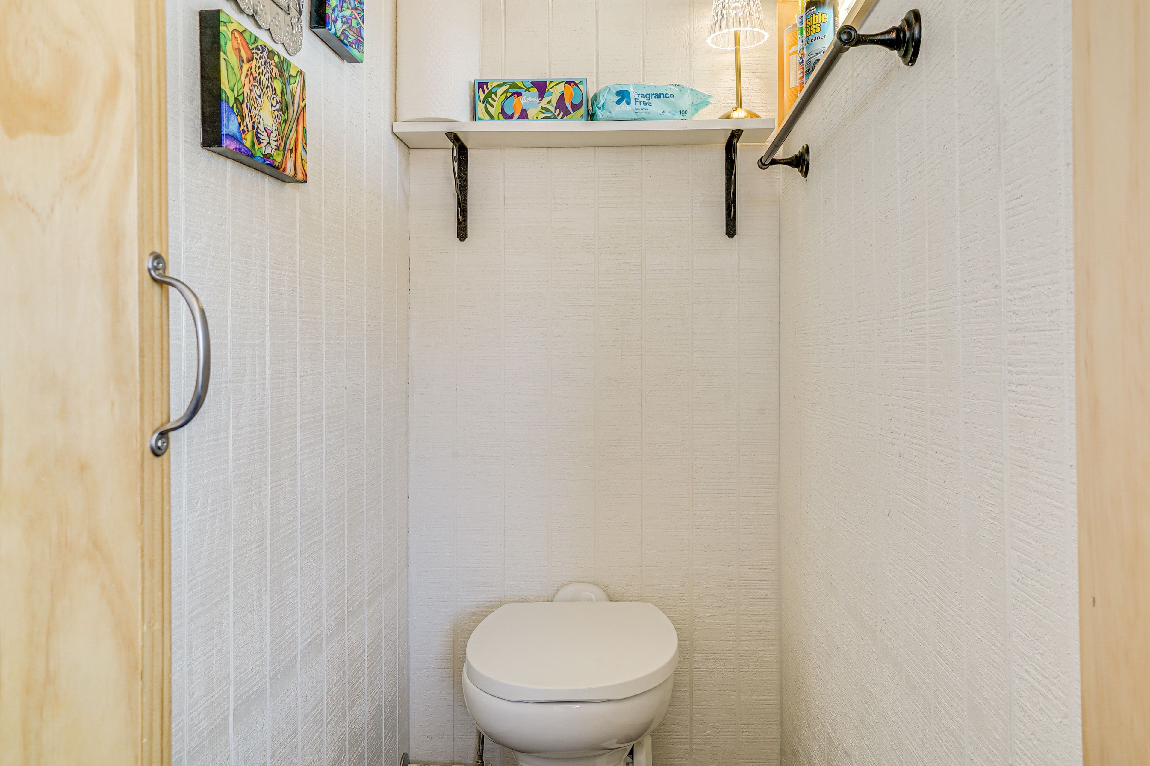 En-Suite Half Bathroom