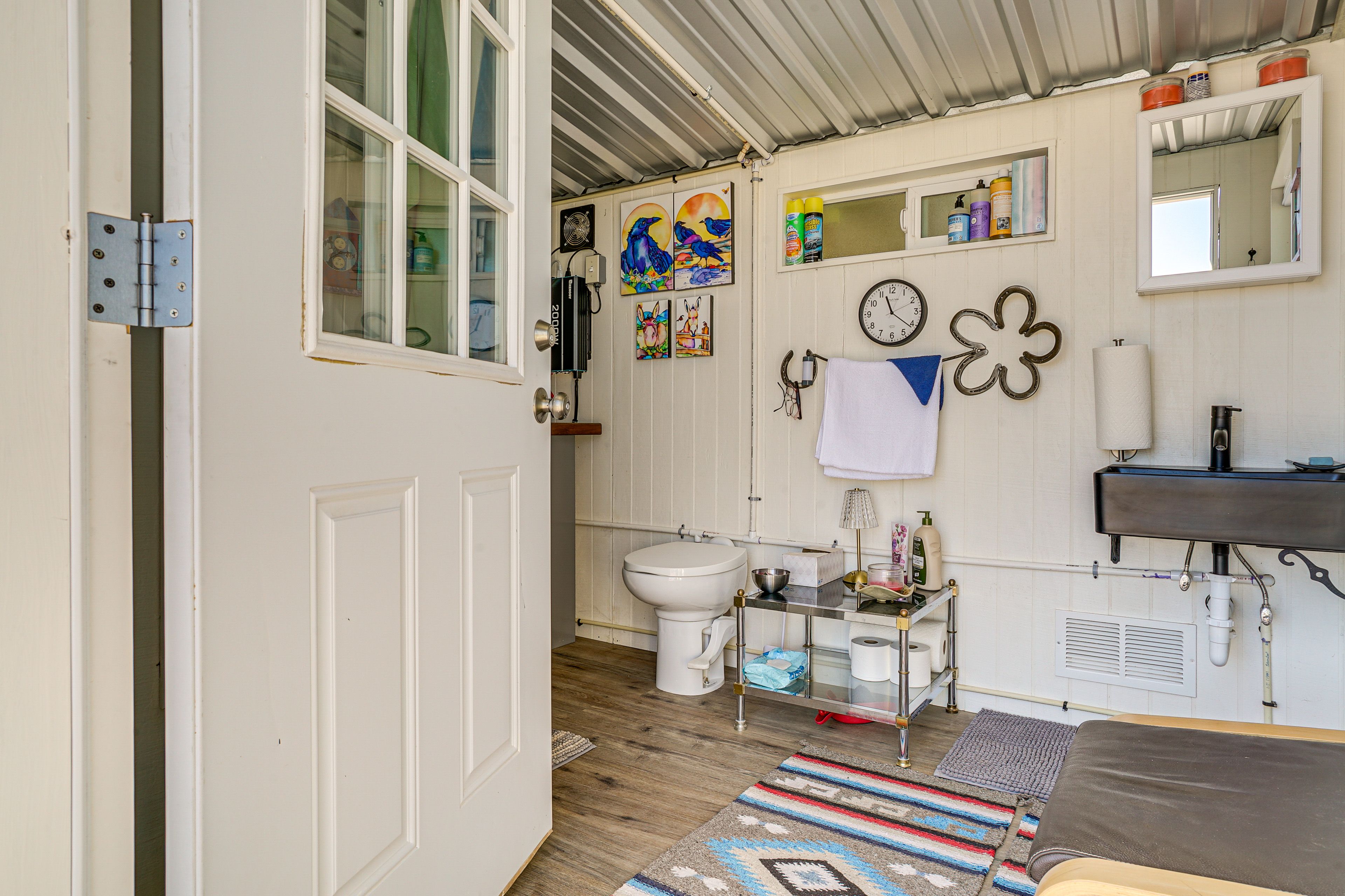 Detached Bathroom | Towels & Complimentary Toiletries Provided