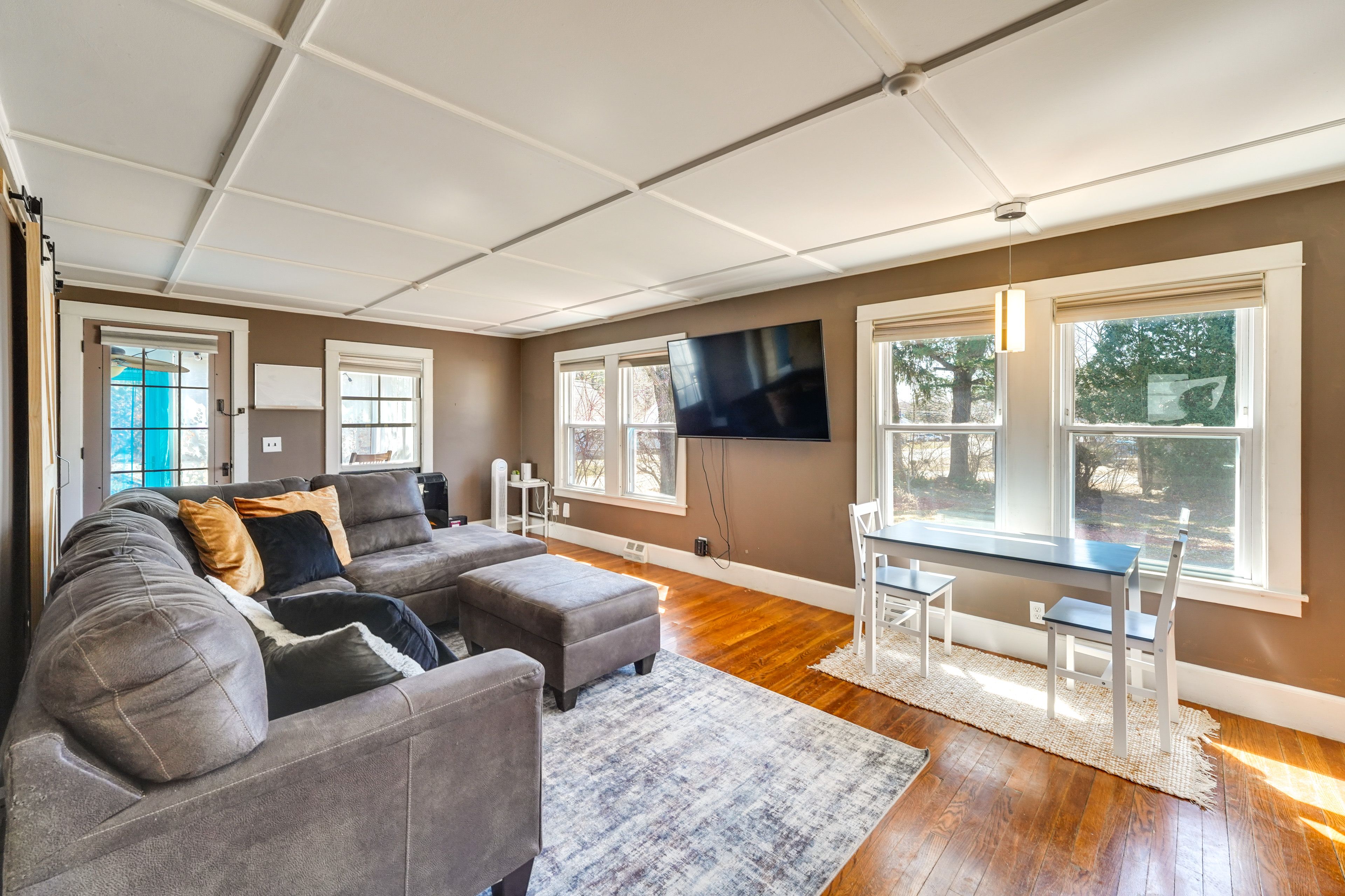 Living Room | Main Level | Central A/C & Heating | Smart TV