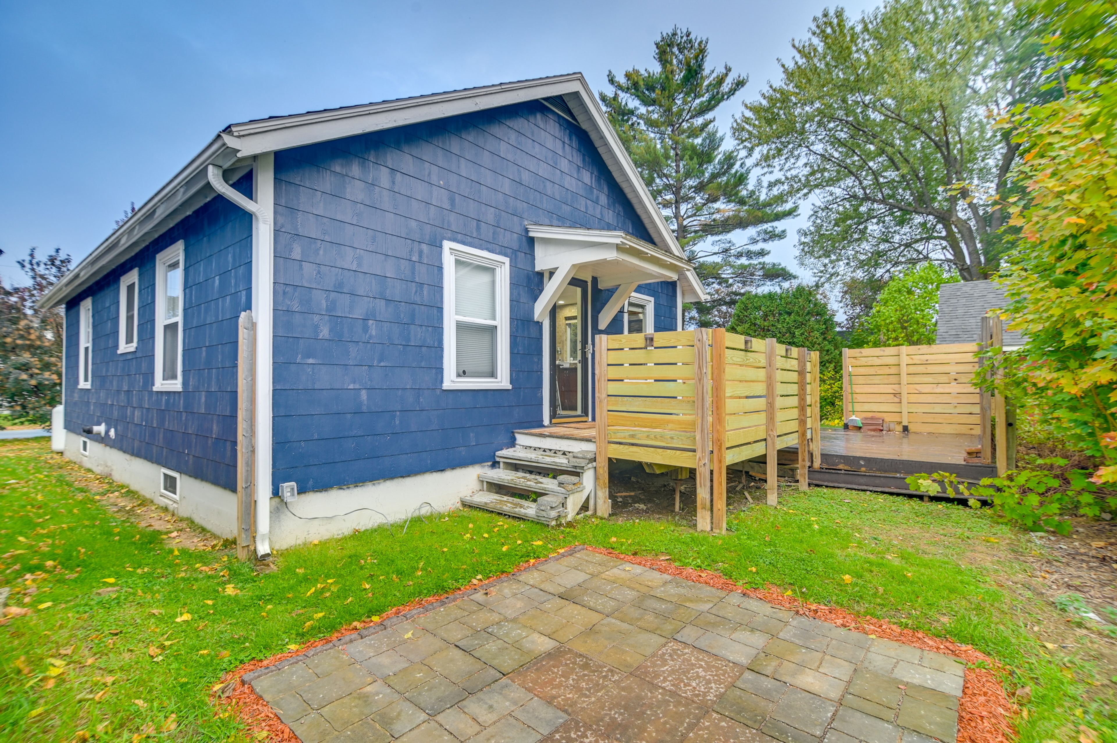 Waterville Vacation Rental | 1BR | 1BA | Stairs Required | 840 Sq Ft