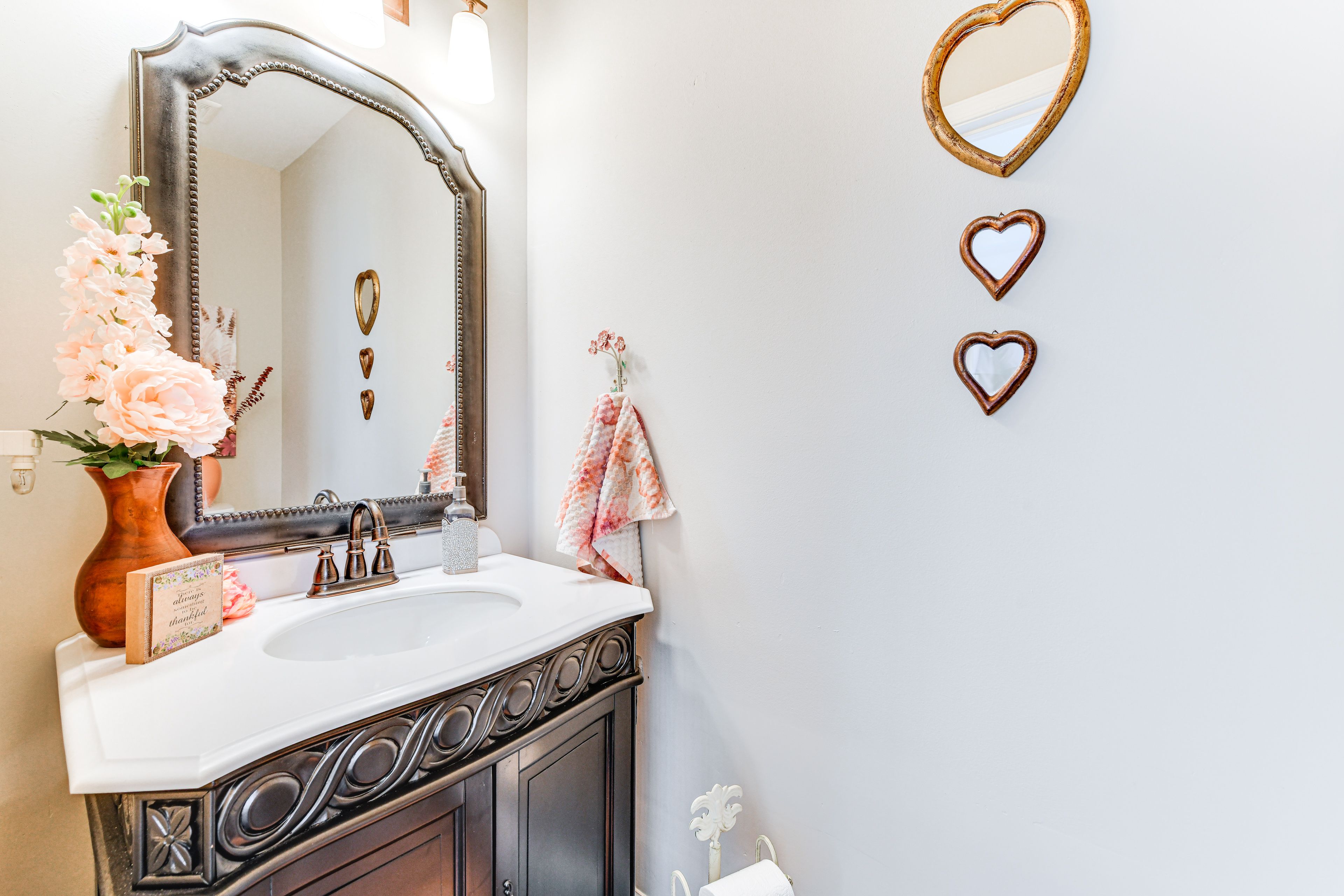 Half Bathroom | 1st Floor
