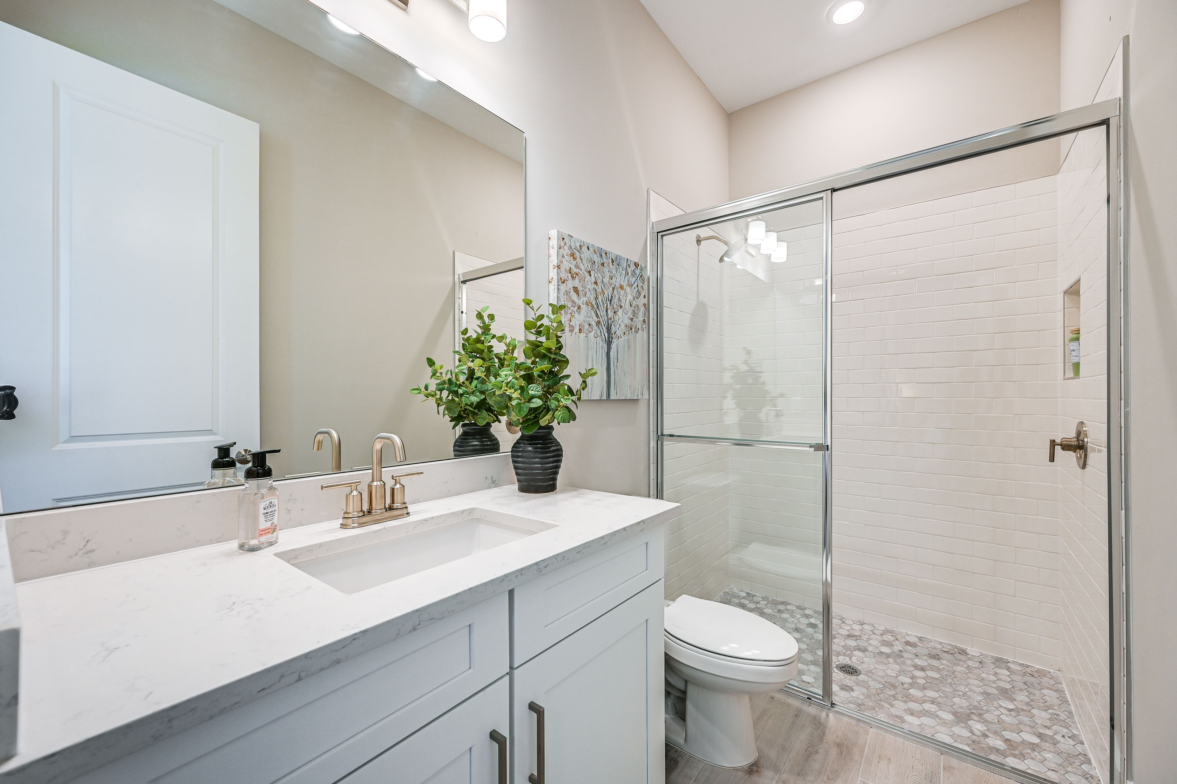 En-Suite Bathroom