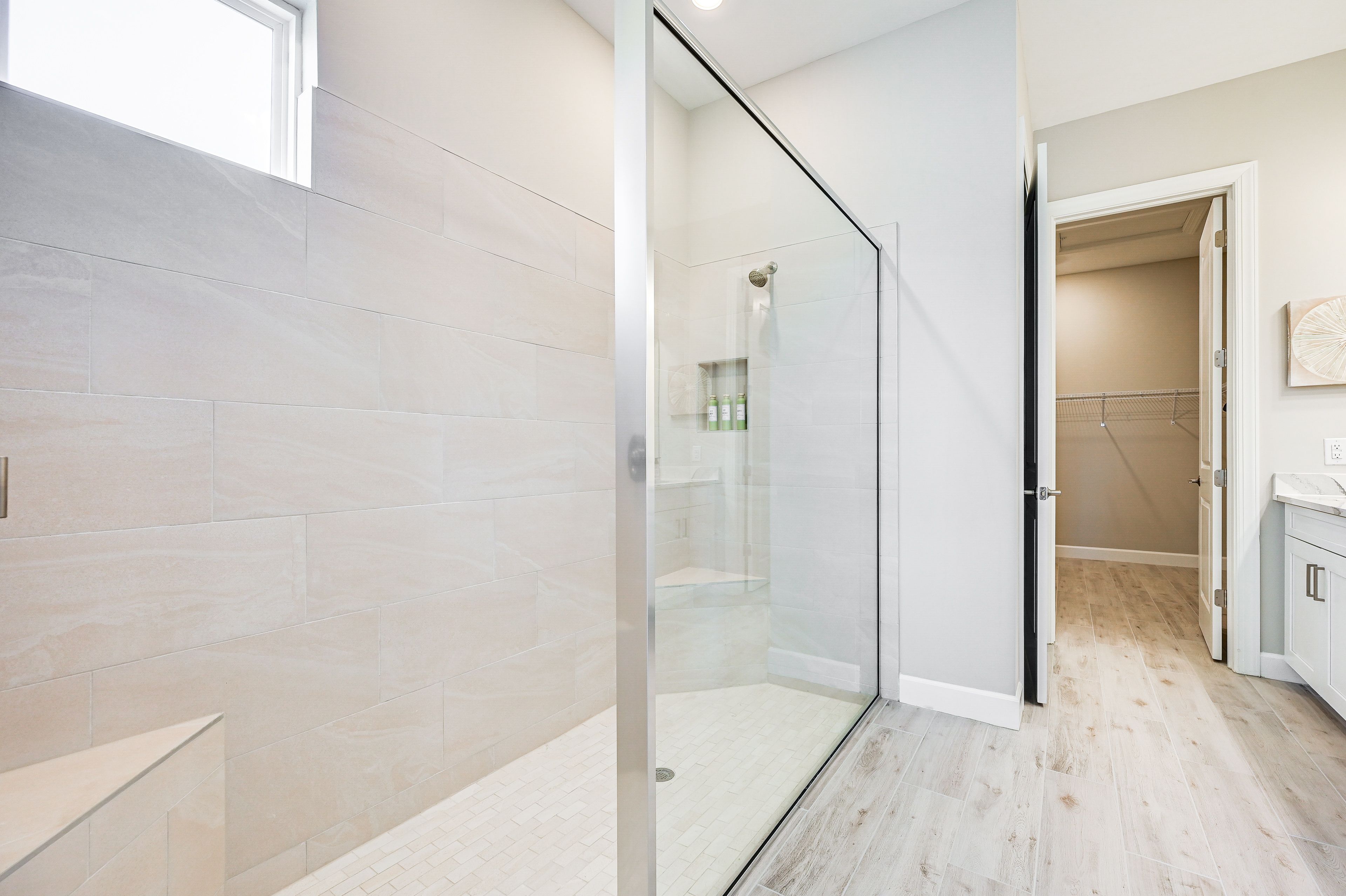 En-Suite Bathroom | Towels Provided