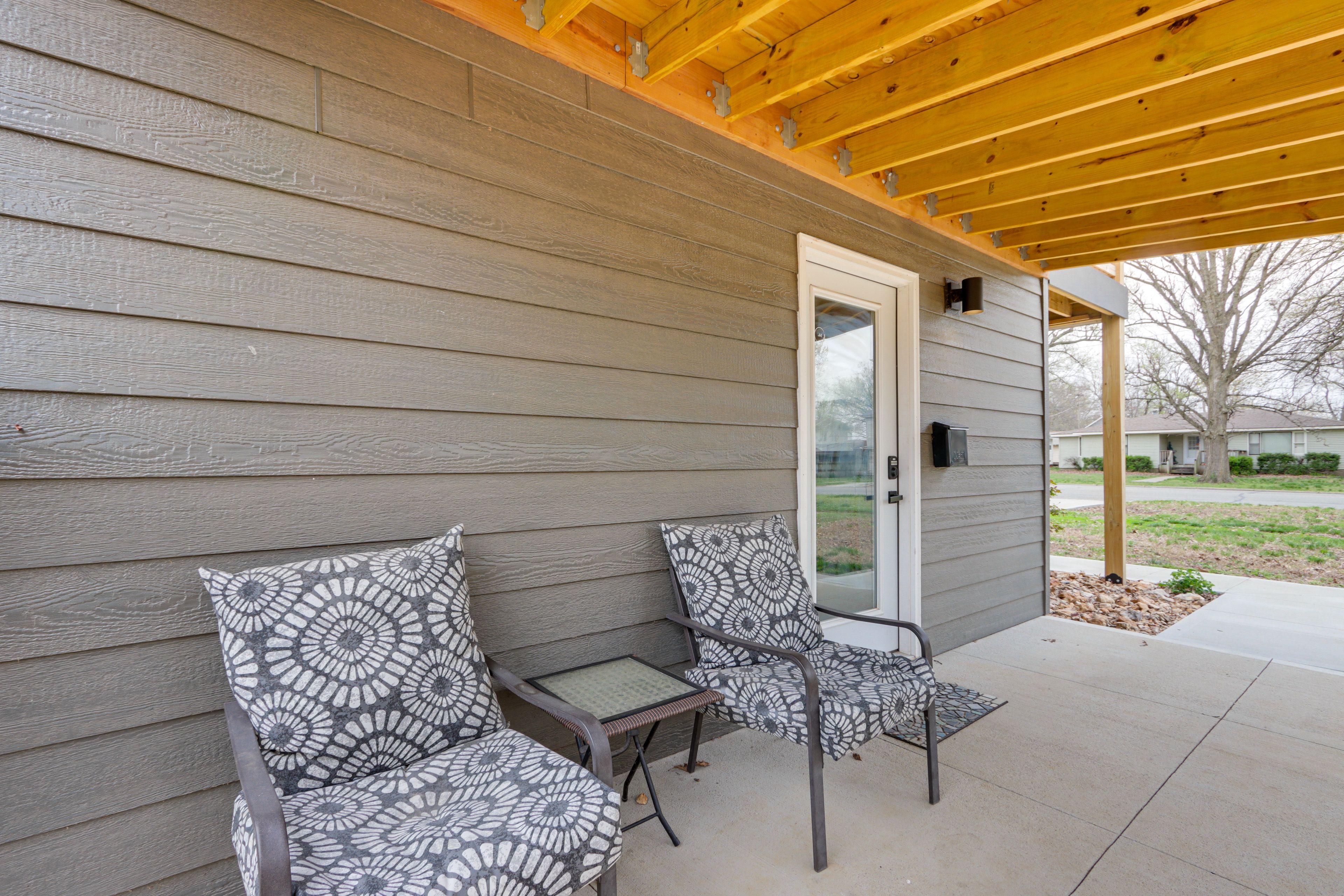 Private Patio & Entrance