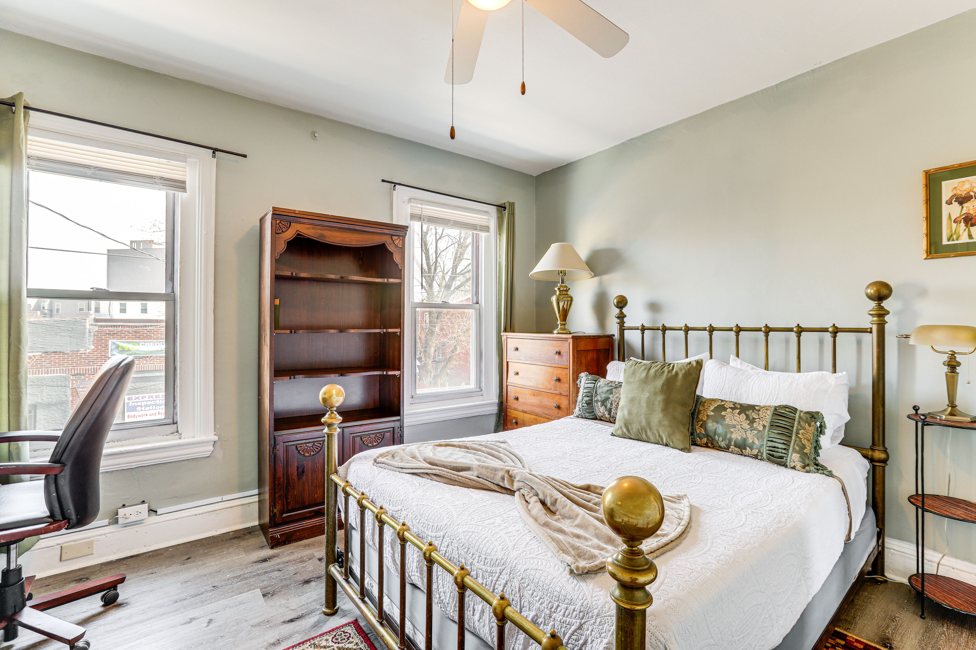 Bedroom 1 | Queen Bed | 2nd Floor