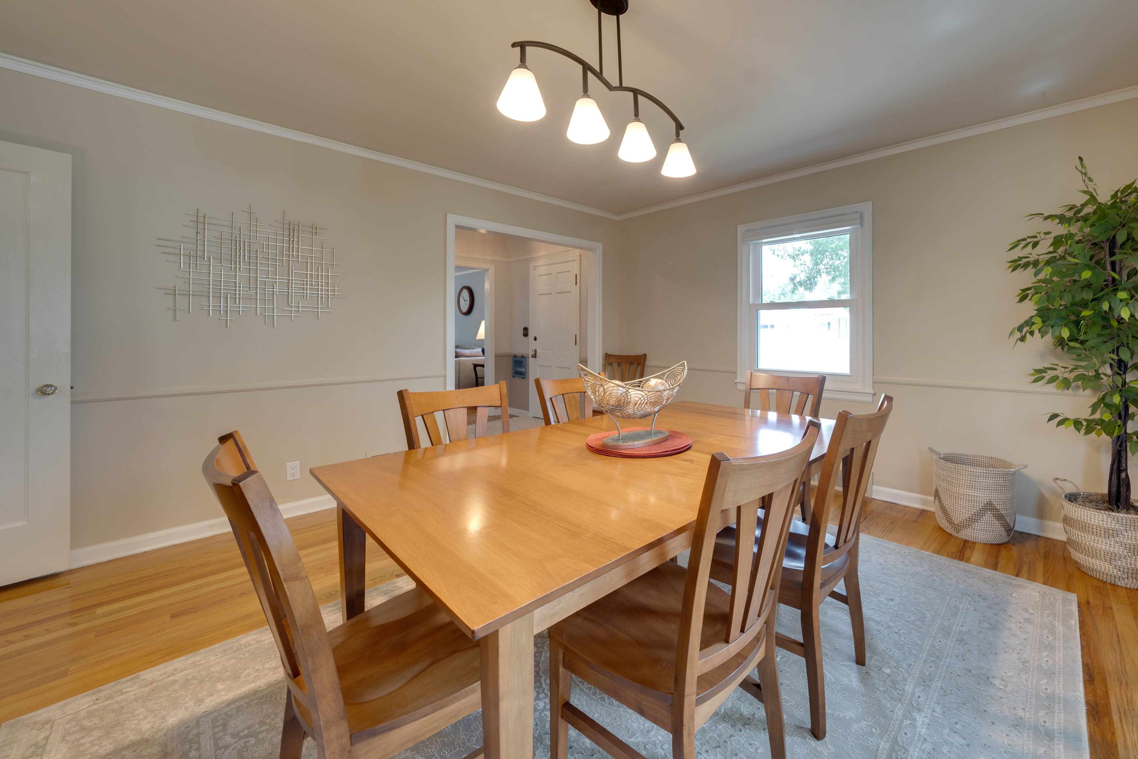 Dining Area | Dishware & Flatware | Main Level