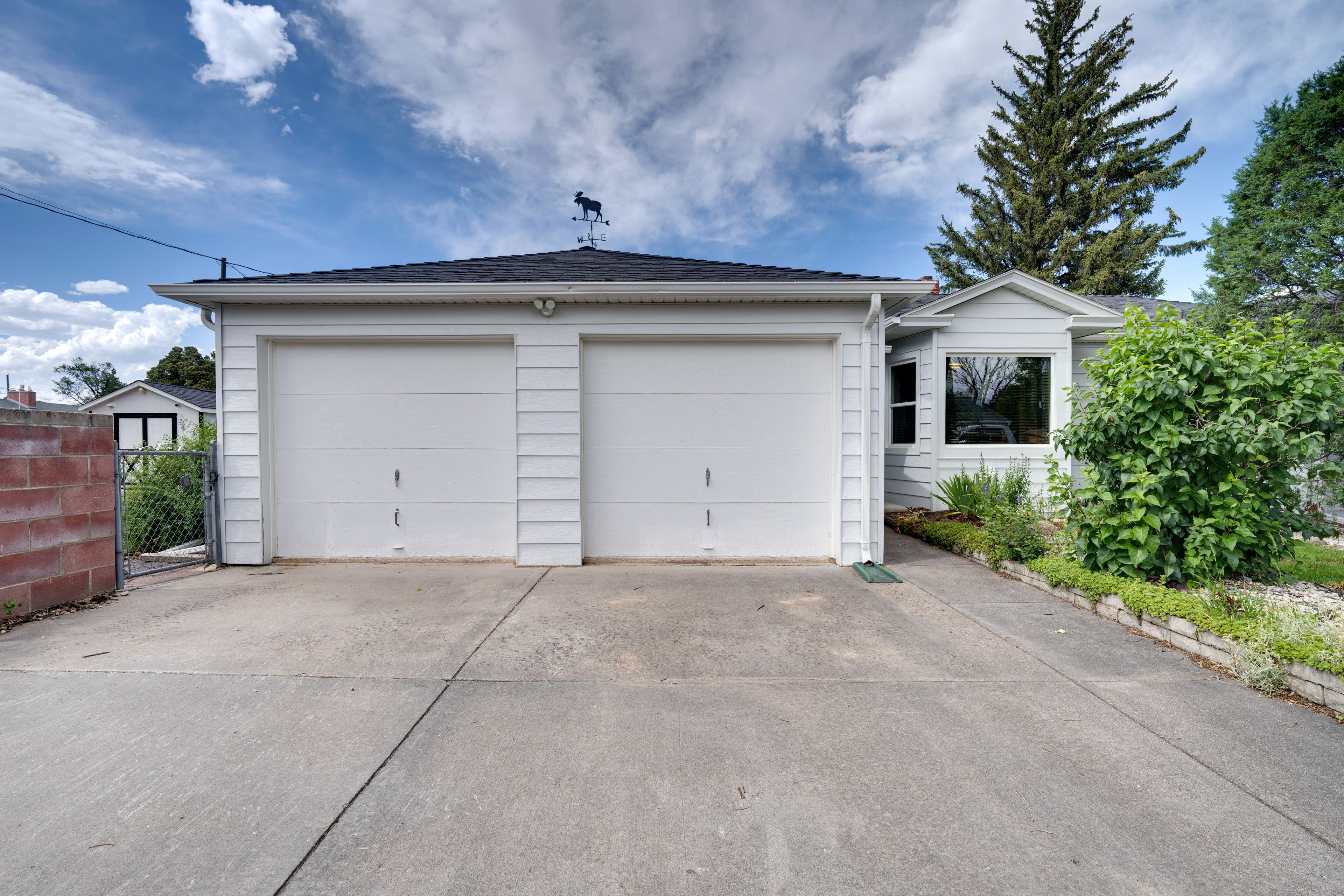 Parking | Driveway (2 Vehicles) | Free Street Parking