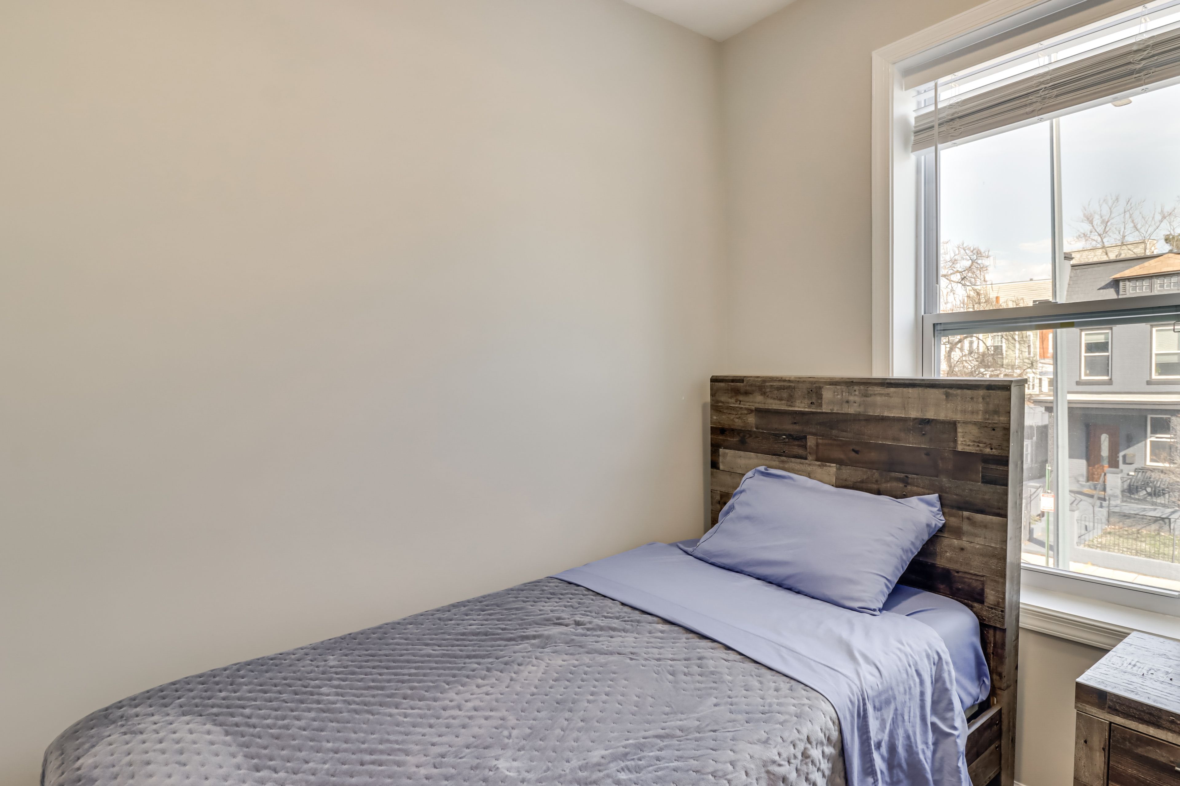 Bedroom 3 | 2nd Floor | Twin Bed